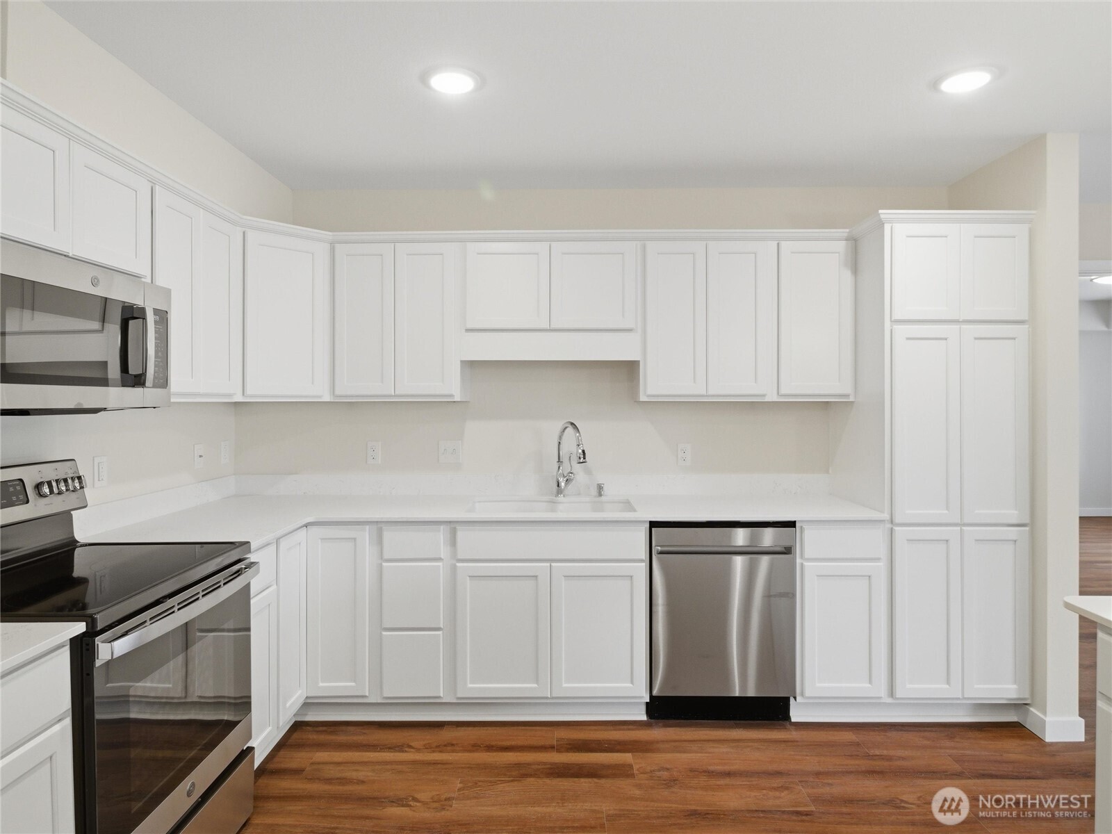 3803 17th Street SW #216, Puyallup, WA 98373