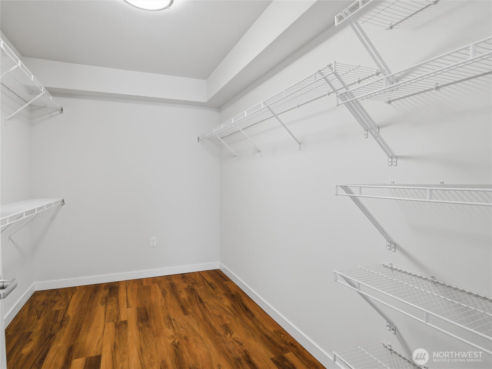 3803 17th Street SW #216, Puyallup, WA 98373