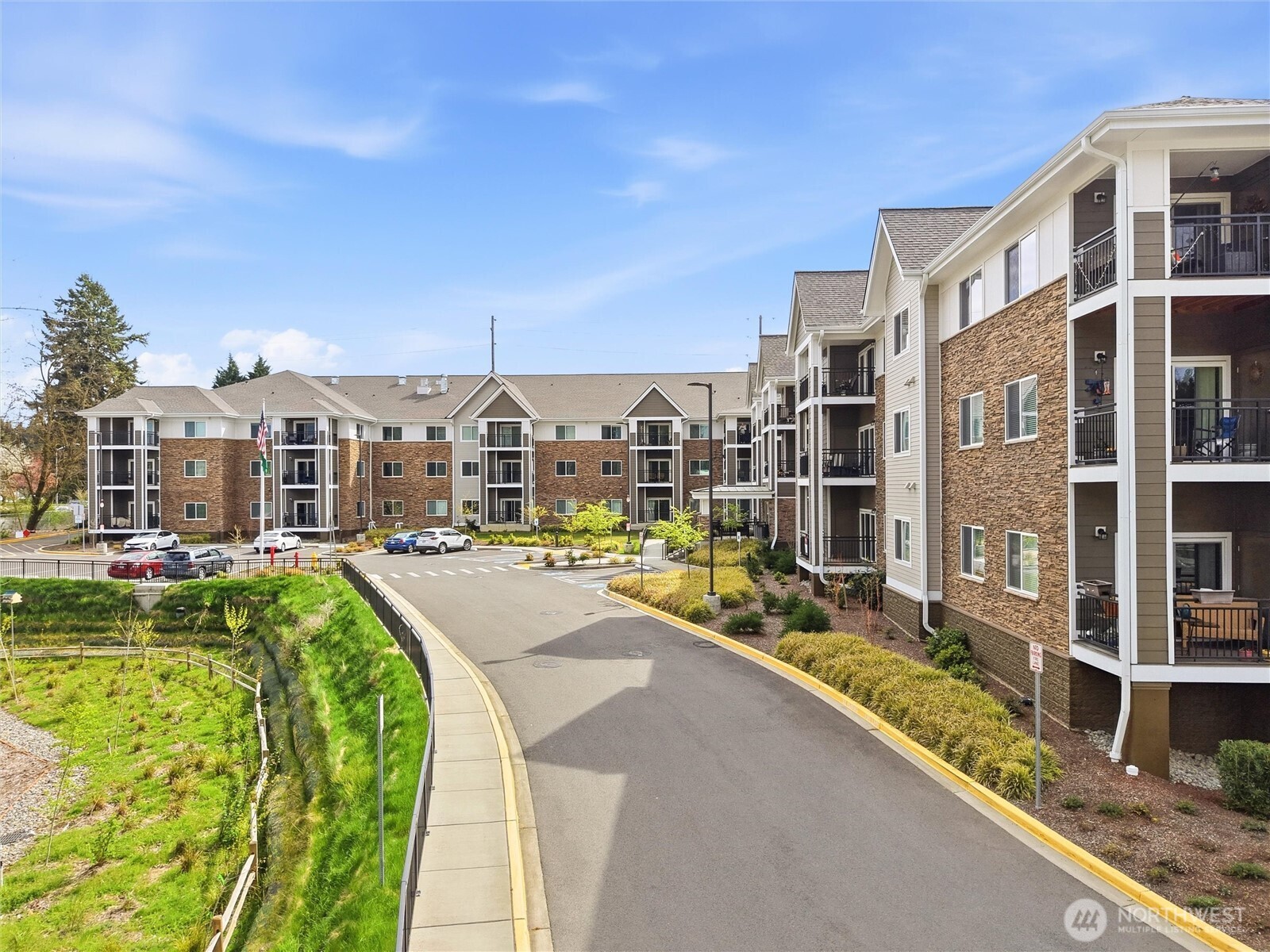 3803 17th Street SW #216, Puyallup, WA 98373