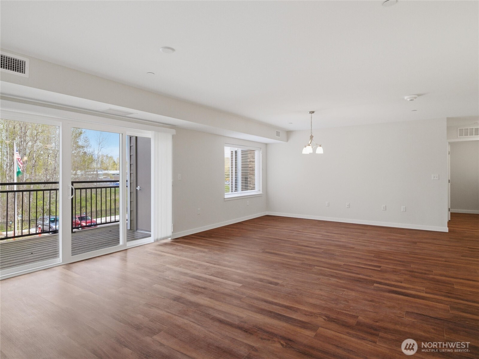 3803 17th Street SW #216, Puyallup, WA 98373