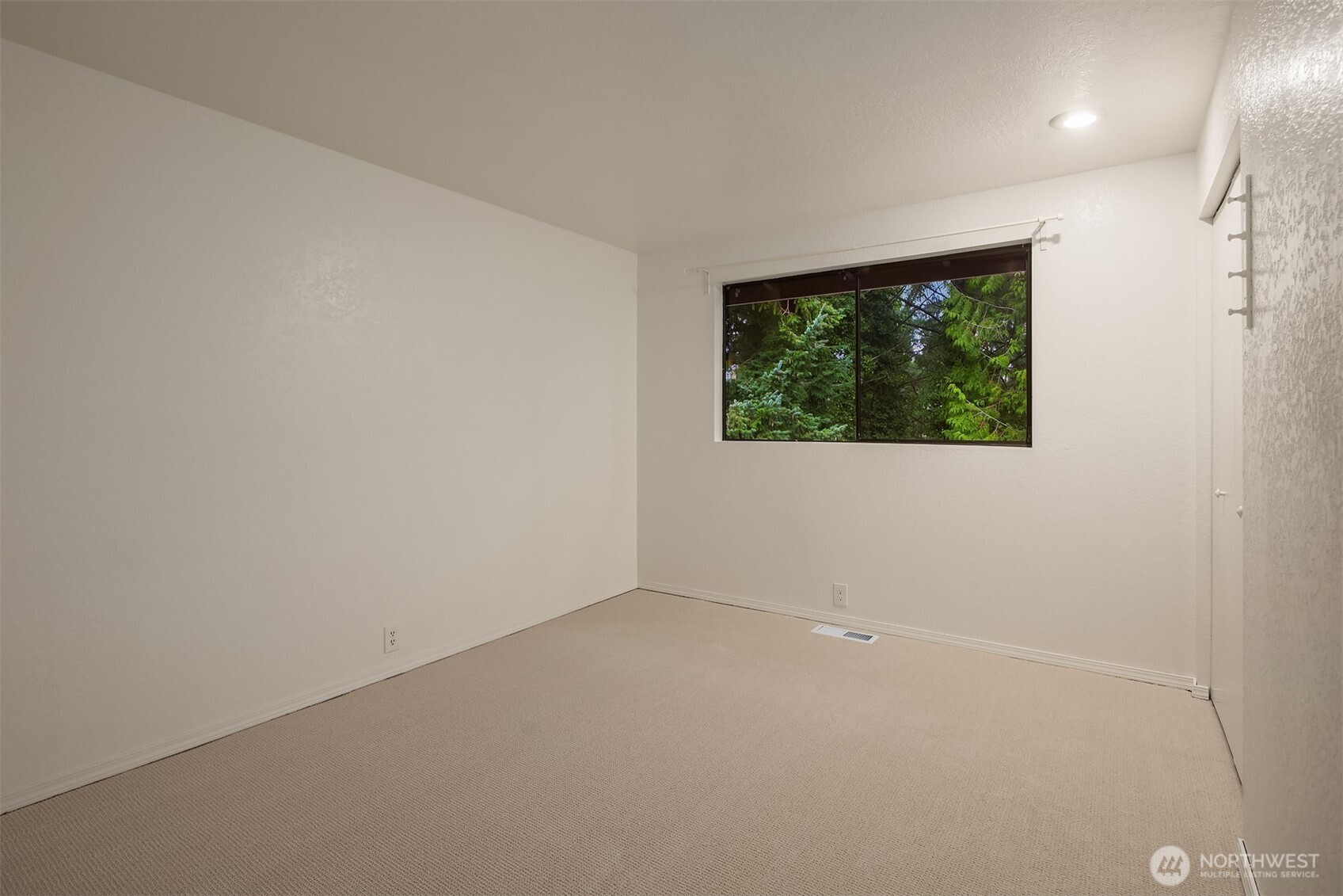 6612 129th Place SE, Bellevue, WA 98006