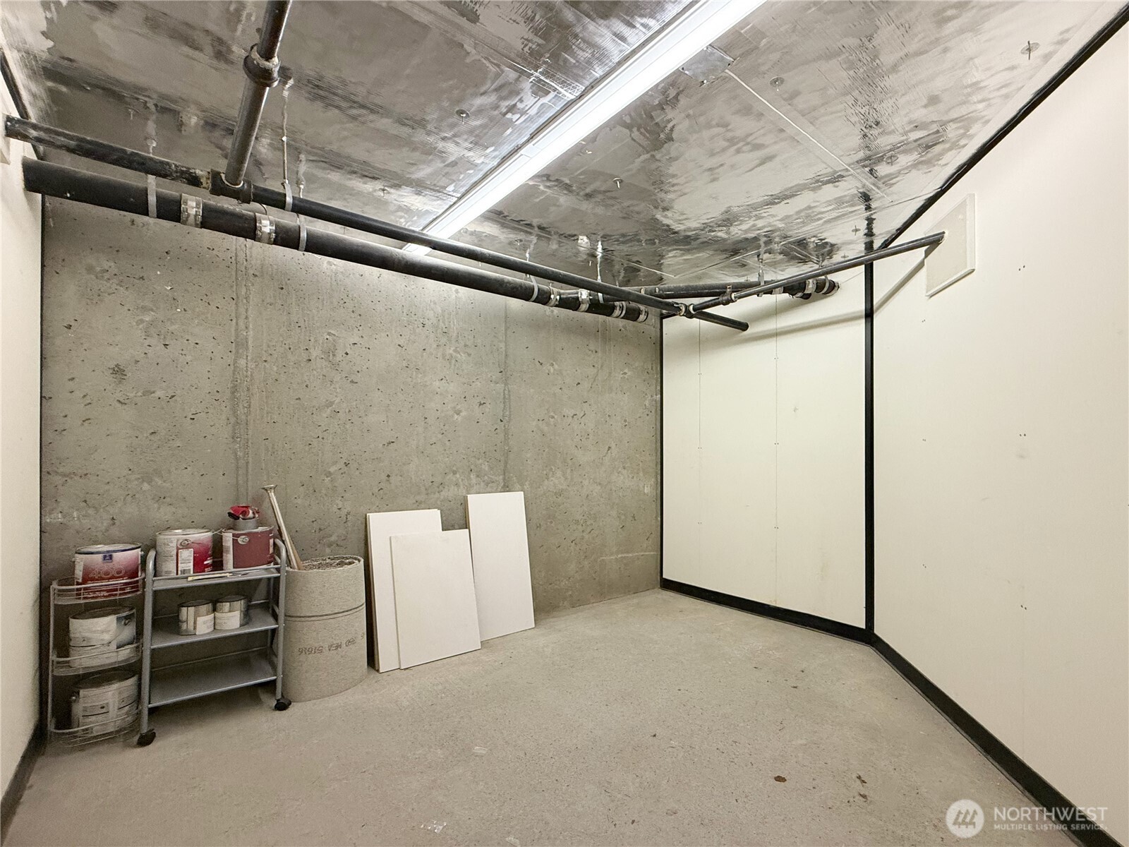 2334 Thorndyke Ave W #202, Seattle, WA 98199