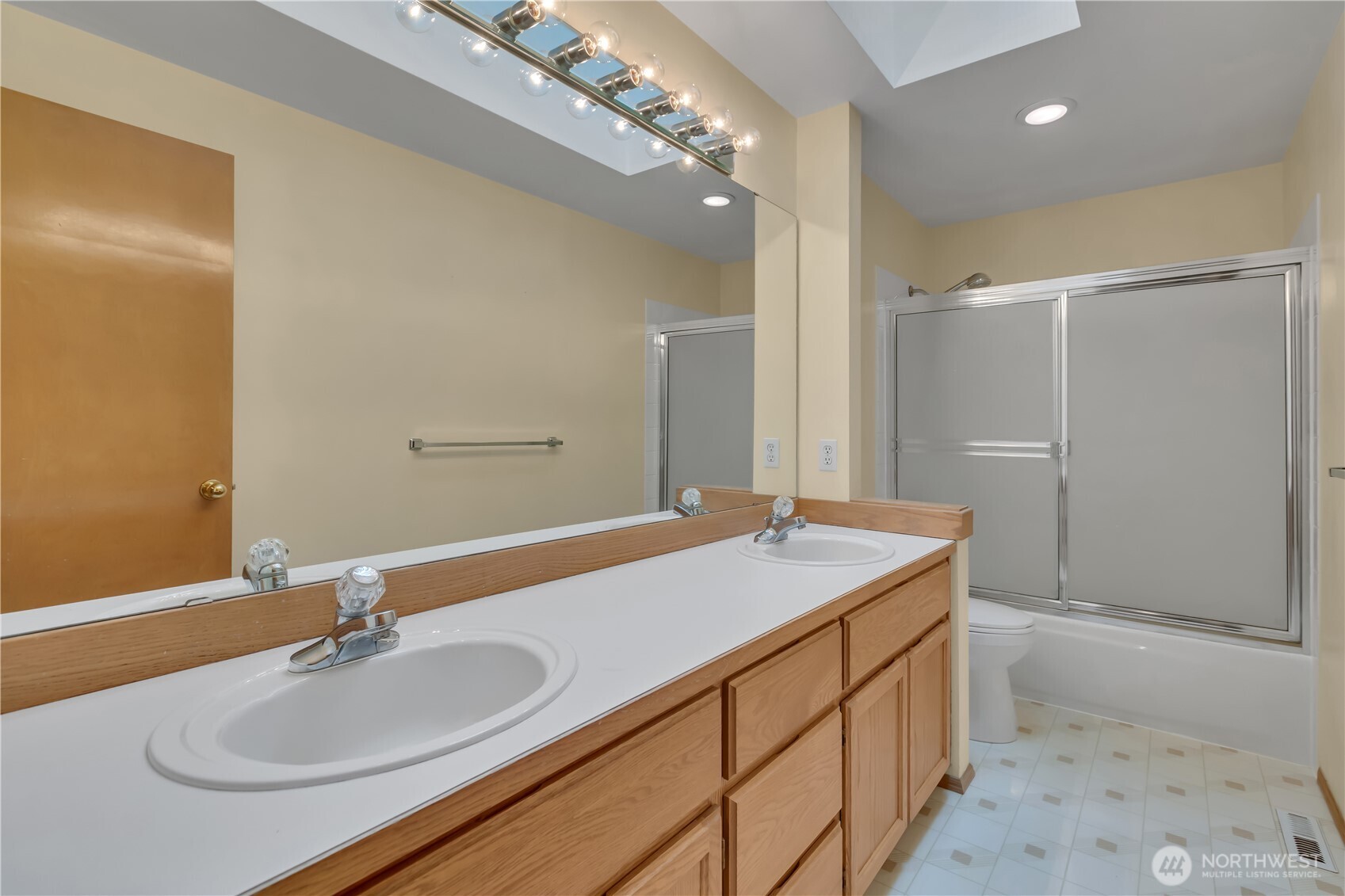 26105 159th Place SE, Covington, WA 98042