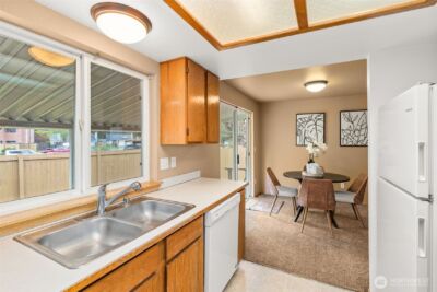 606 Malibu Drive SE, Lacey, WA 98503 - Photo 9