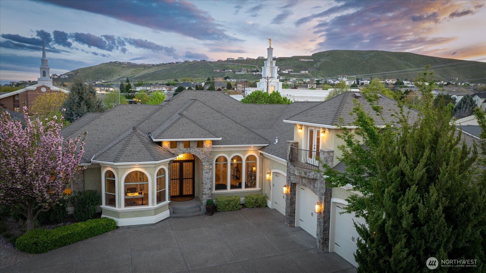 1799 Silver Court , Richland, WA 99352
