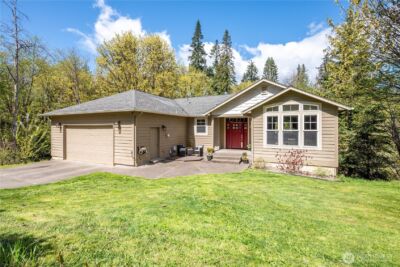148 W Canyon View Drive , Longview, WA 98632
