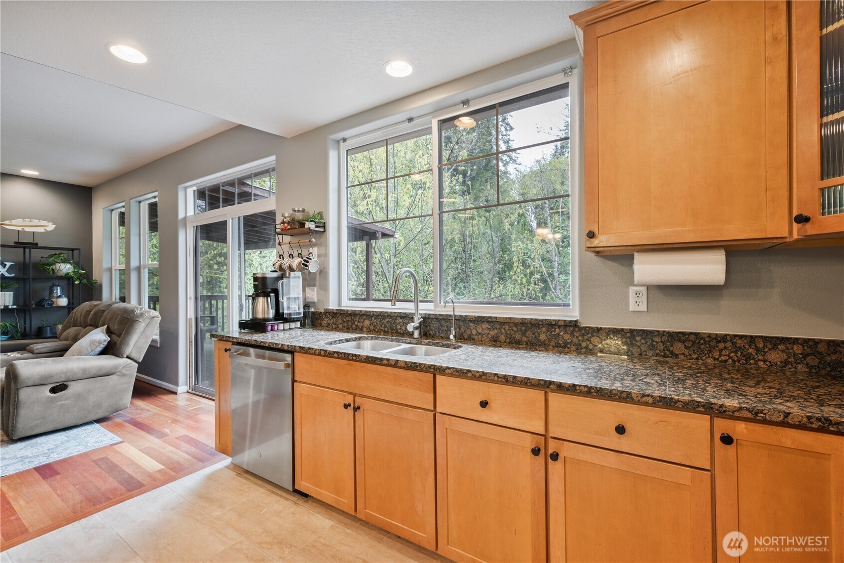 148 W Canyon View Drive , Longview, WA 98632