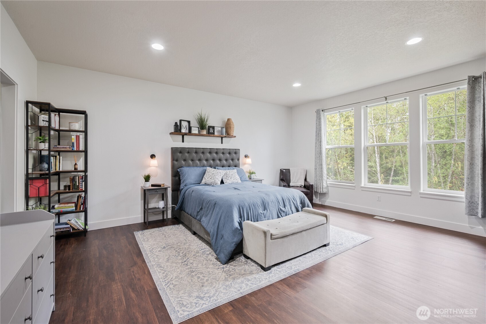 148 W Canyon View Drive , Longview, WA 98632