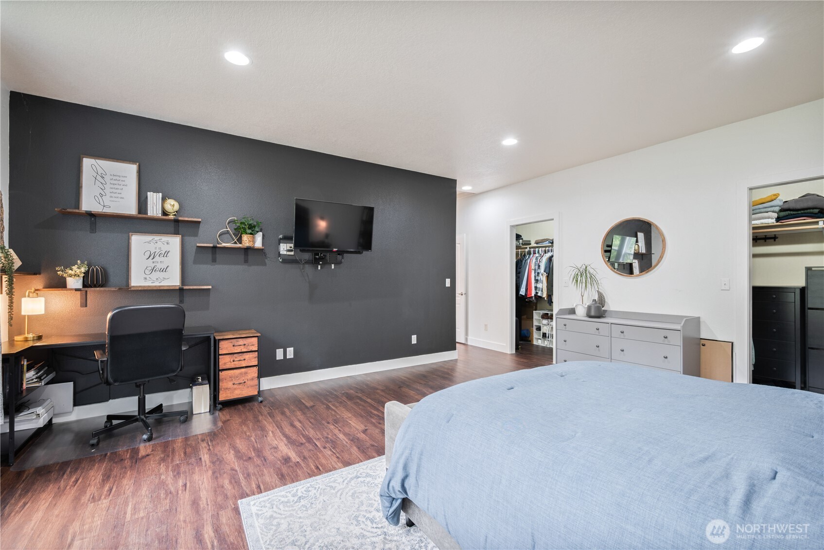 148 W Canyon View Drive , Longview, WA 98632