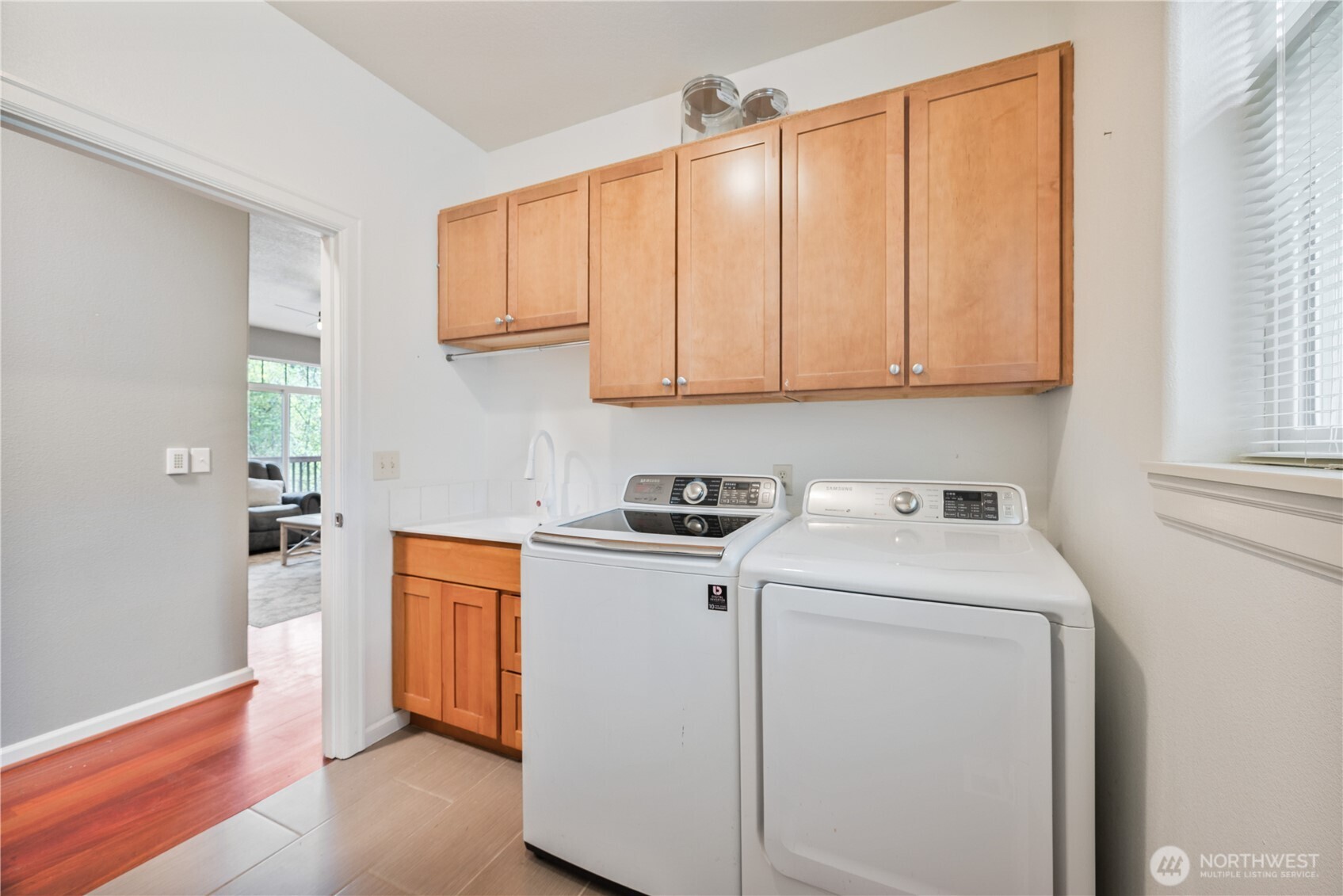 148 W Canyon View Drive , Longview, WA 98632