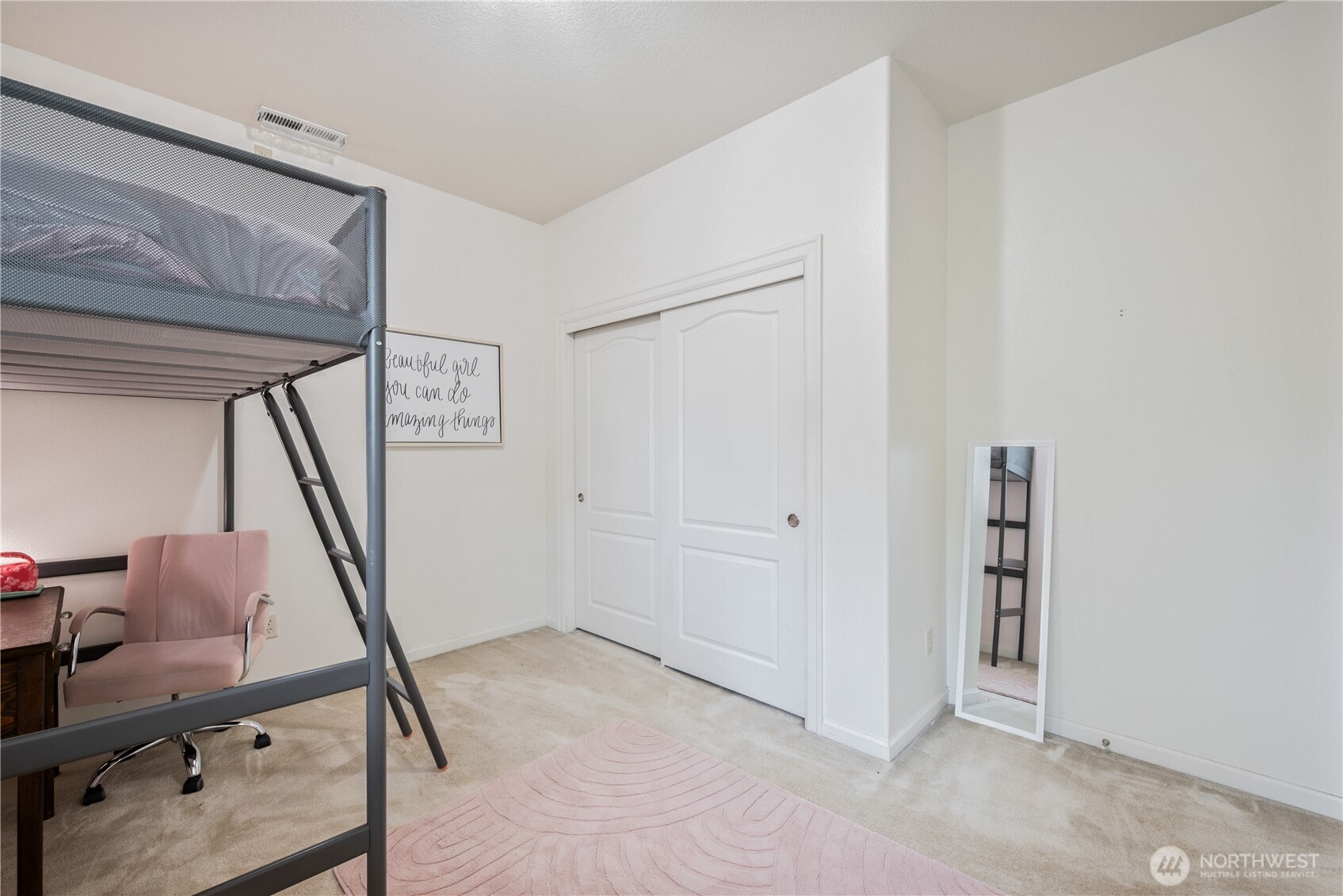 148 W Canyon View Drive , Longview, WA 98632