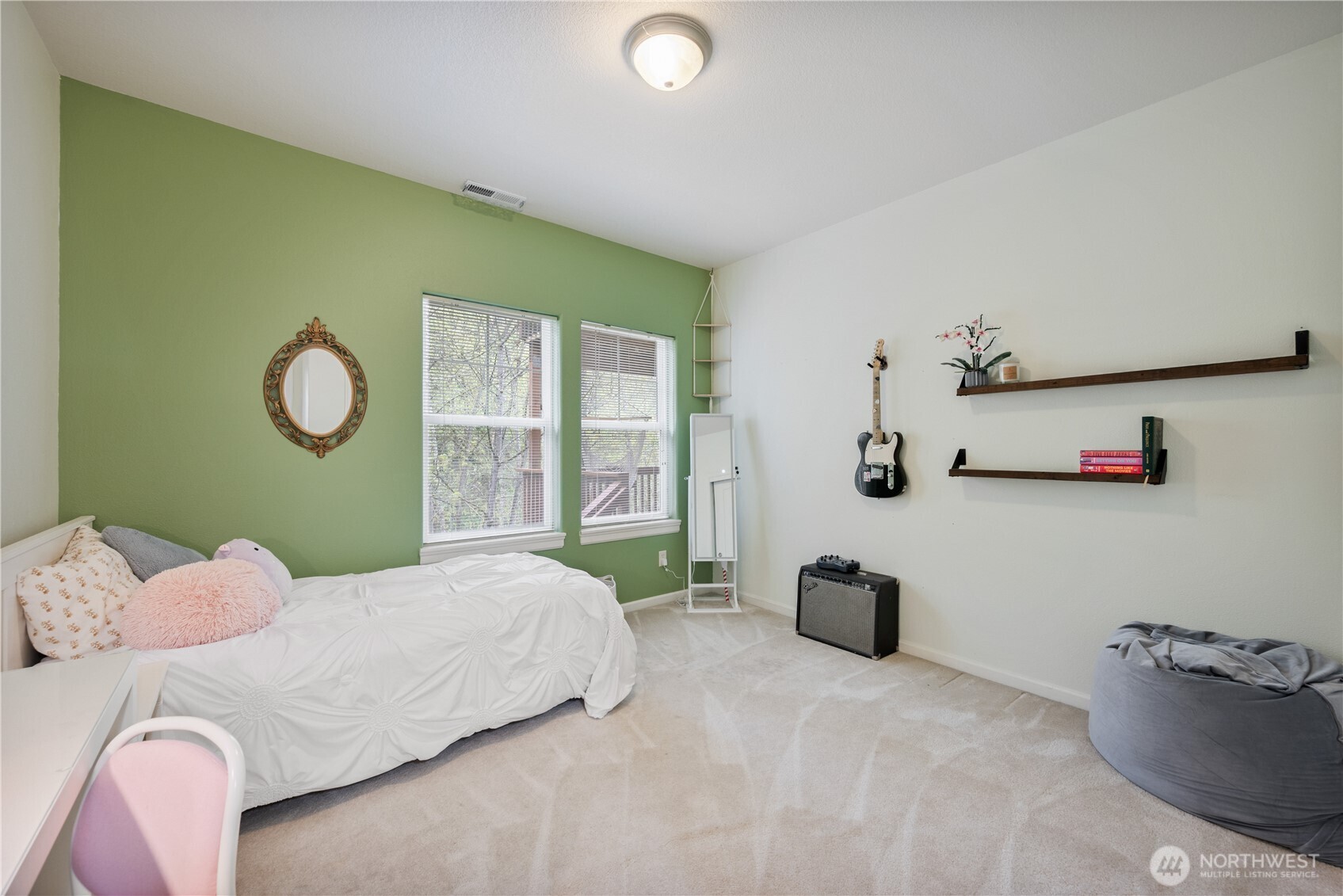 148 W Canyon View Drive , Longview, WA 98632