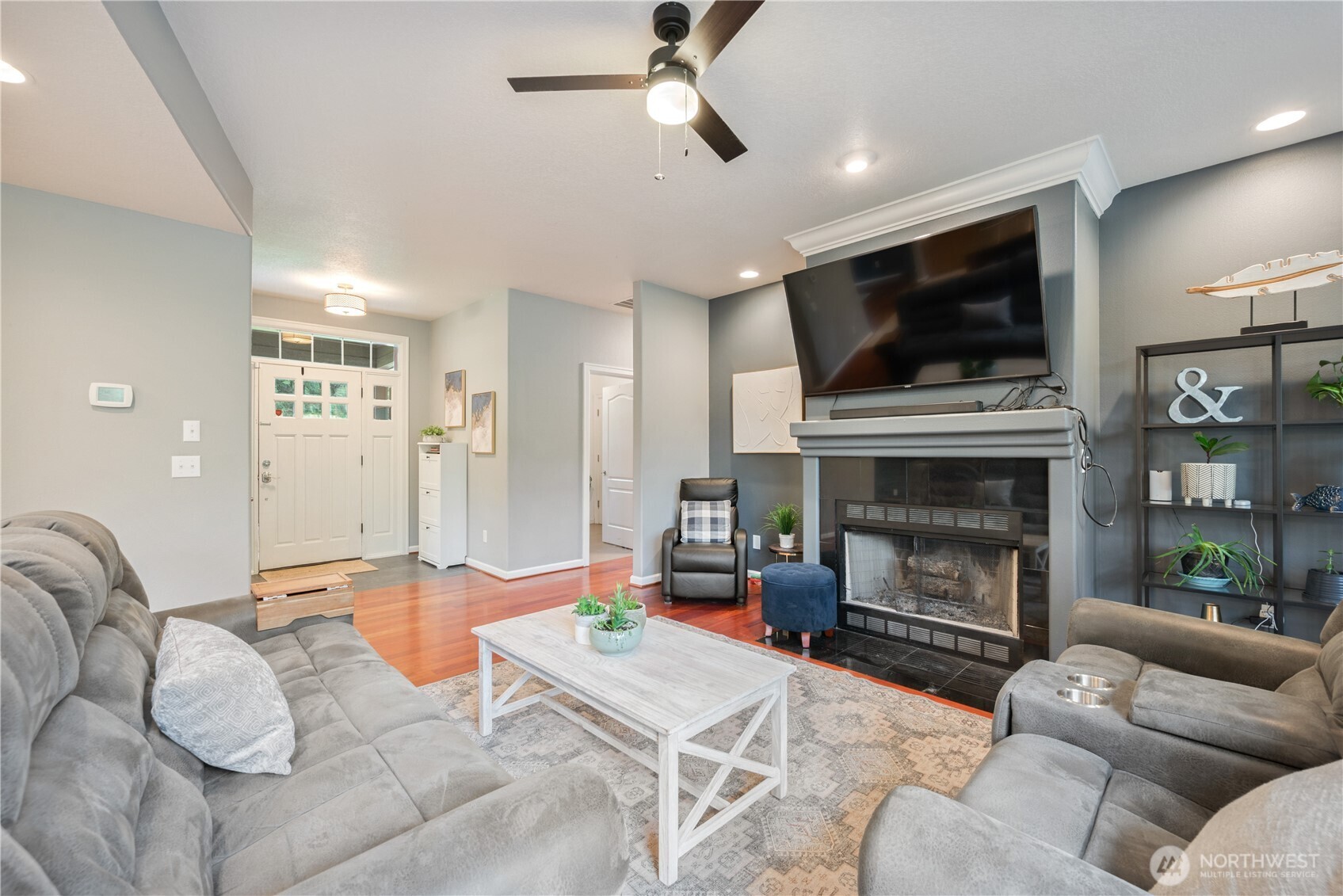 148 W Canyon View Drive , Longview, WA 98632