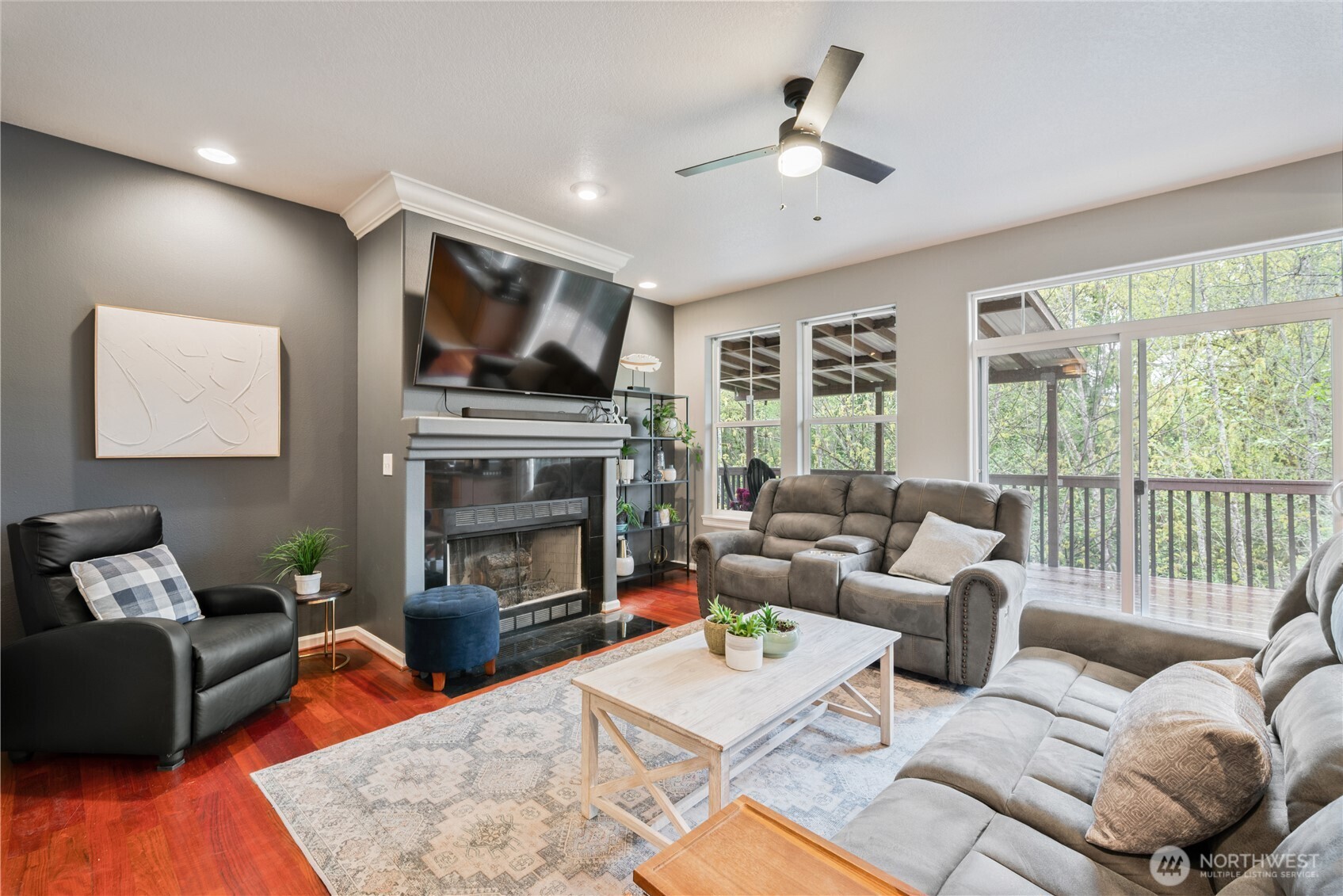 148 W Canyon View Drive , Longview, WA 98632