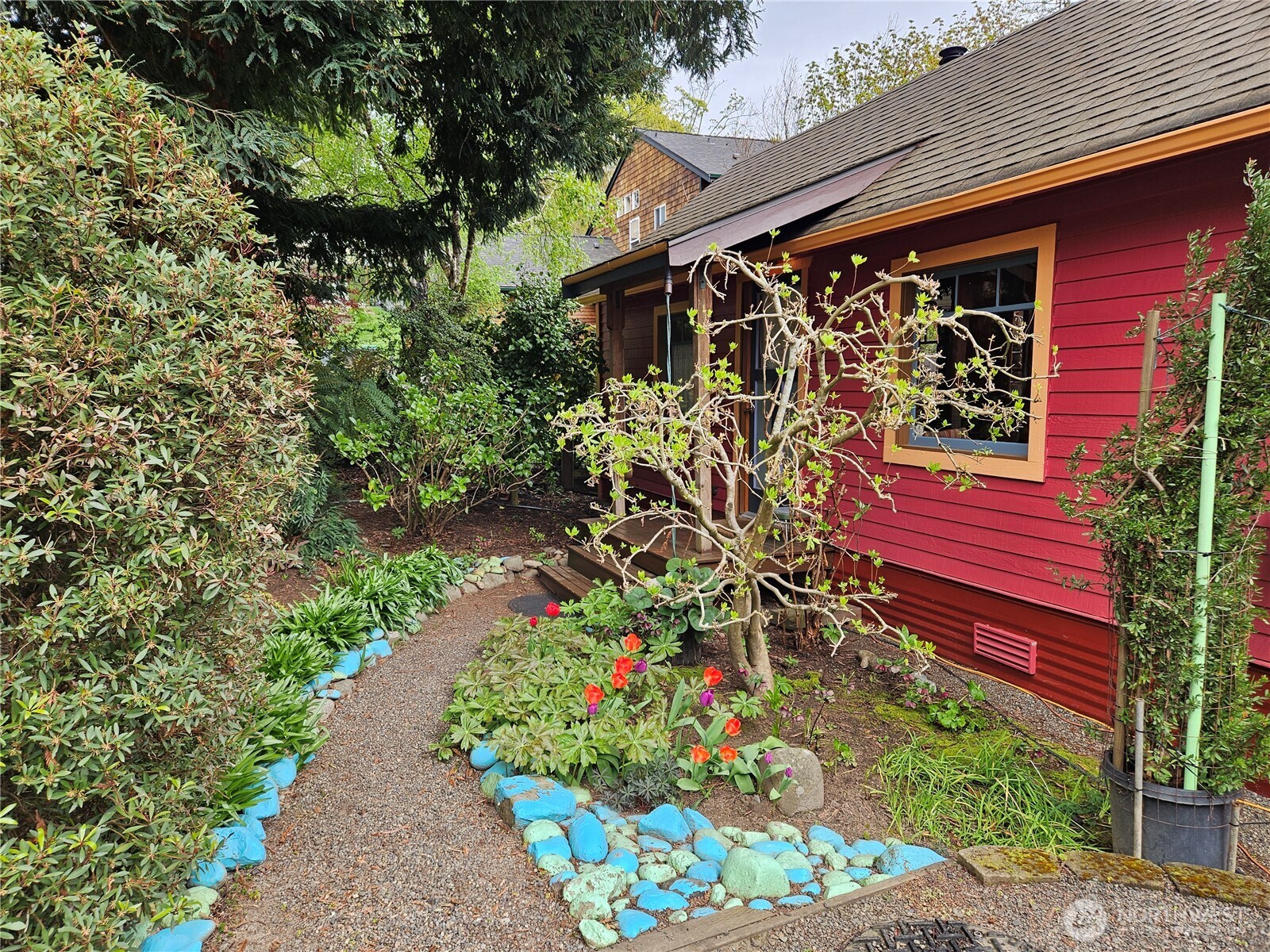 9345 NE Seaview Avenue , Indianola, WA 98342