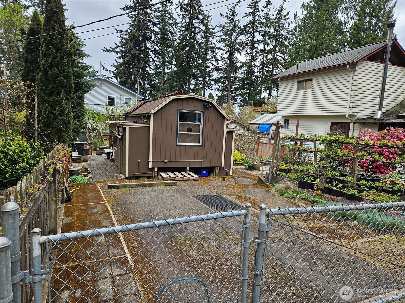 9345 NE Seaview Avenue , Indianola, WA 98342