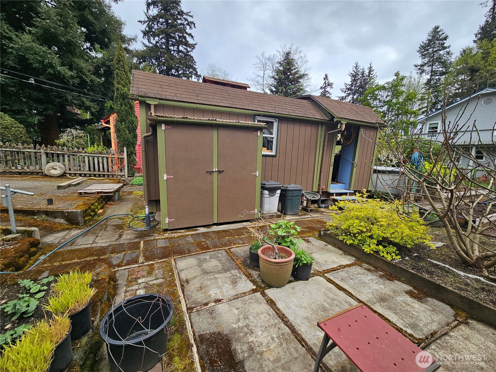 9345 NE Seaview Avenue , Indianola, WA 98342