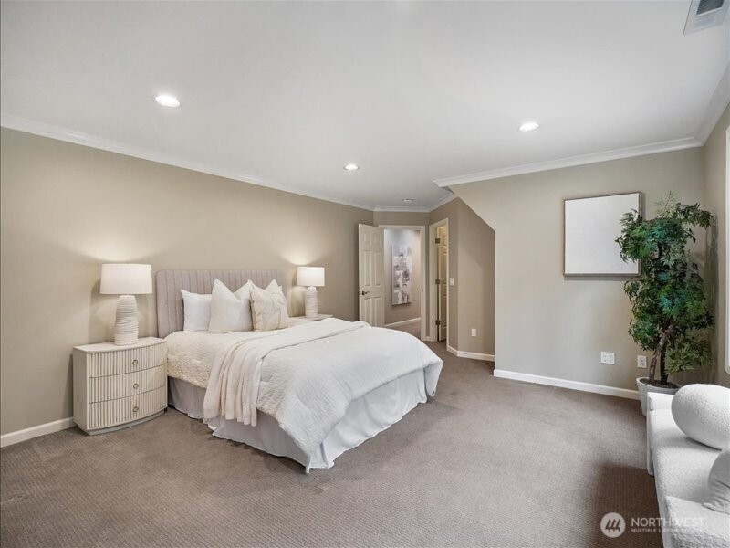 6158 162nd Place SE, Bellevue, WA 98006
