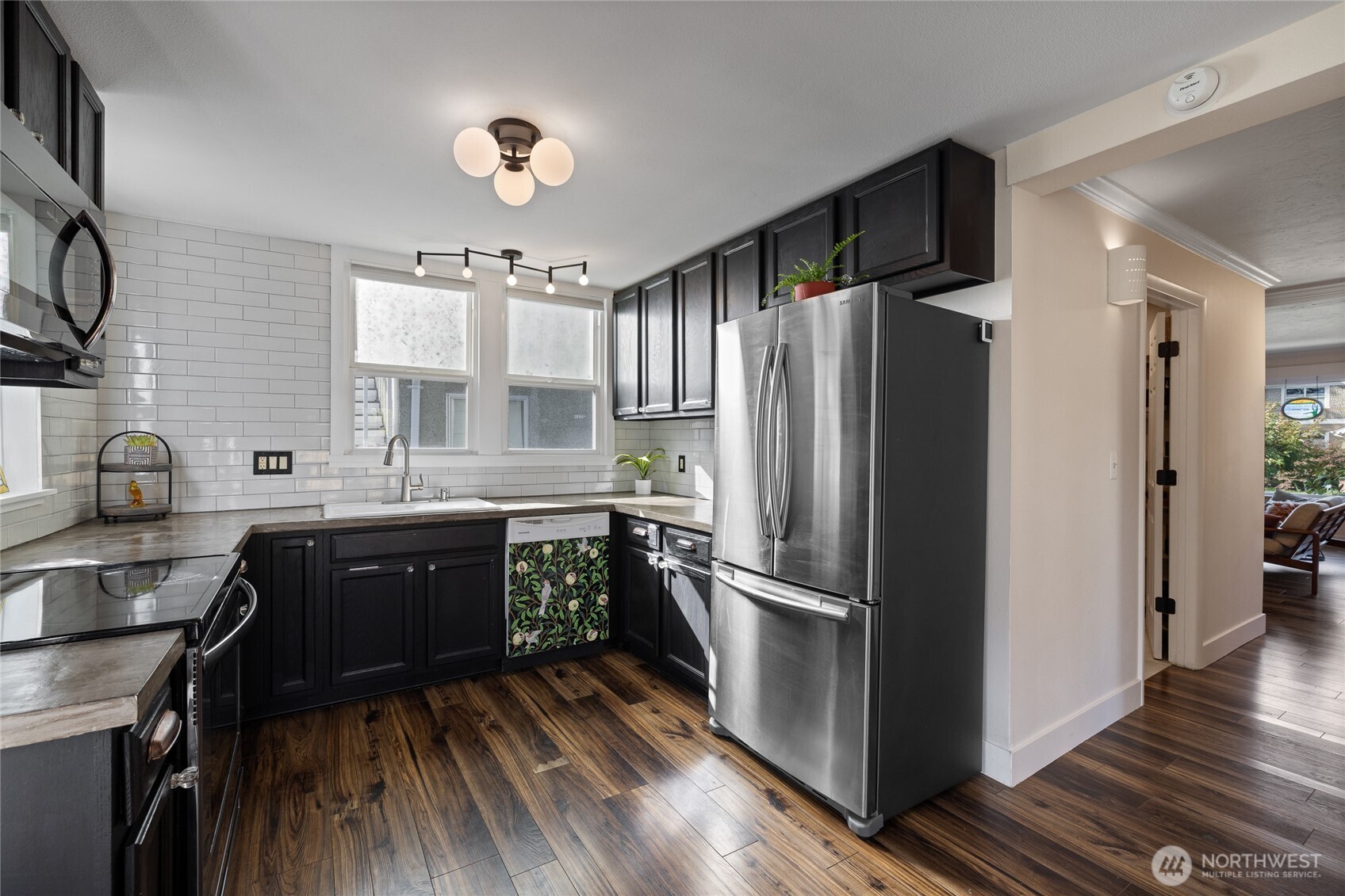 1119 N Oakes Street , Tacoma, WA 98406
