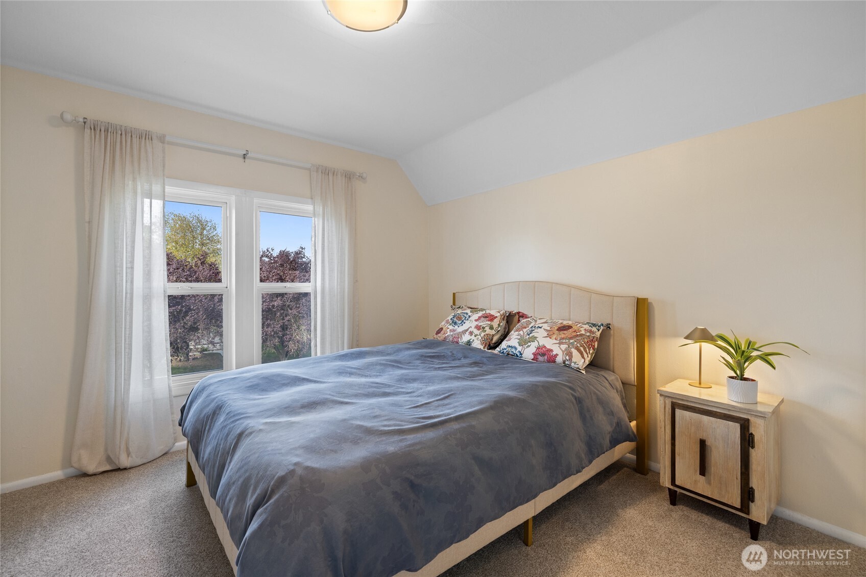 1119 N Oakes Street , Tacoma, WA 98406