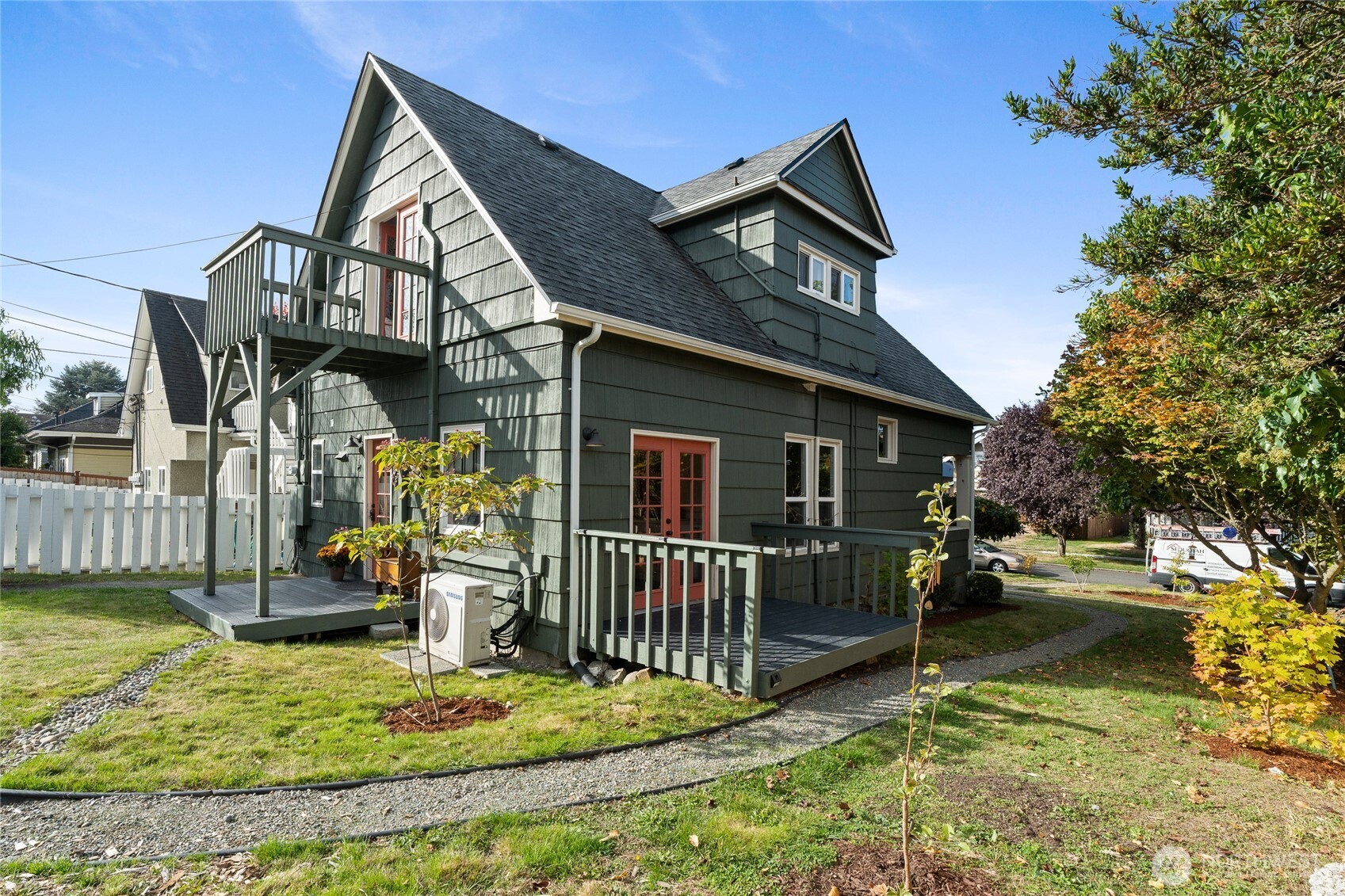 1119 N Oakes Street , Tacoma, WA 98406