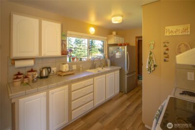 310 E Hillcrest Drive , Port Angeles, WA 98362 - Photo 13
