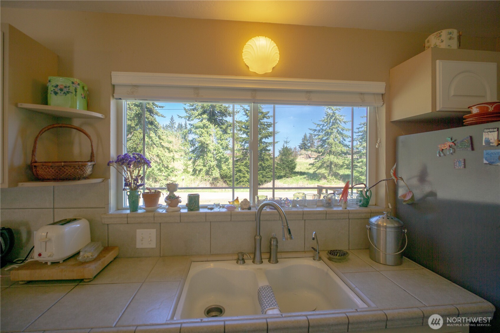 310 E Hillcrest Drive , Port Angeles, WA 98362