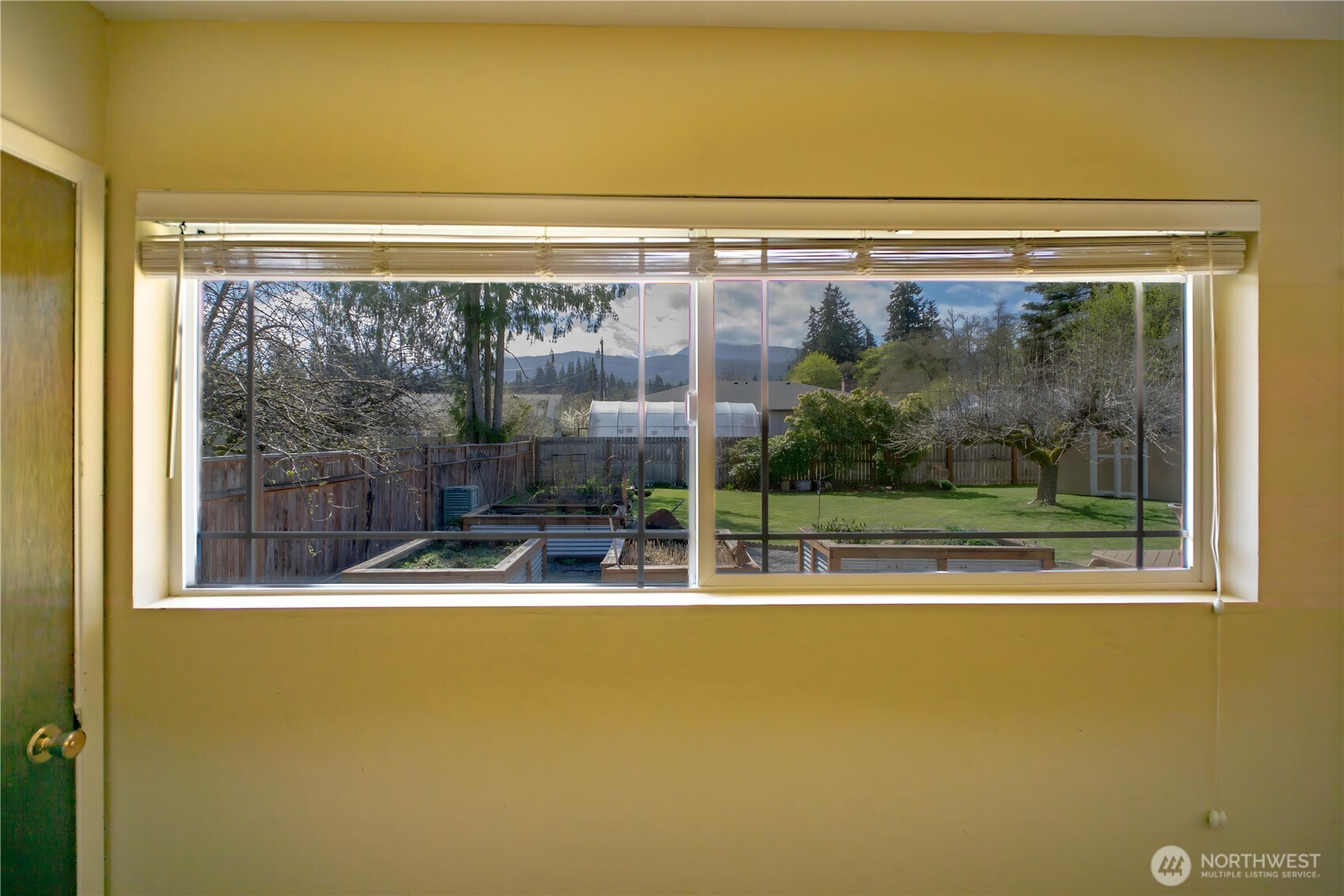 310 E Hillcrest Drive , Port Angeles, WA 98362