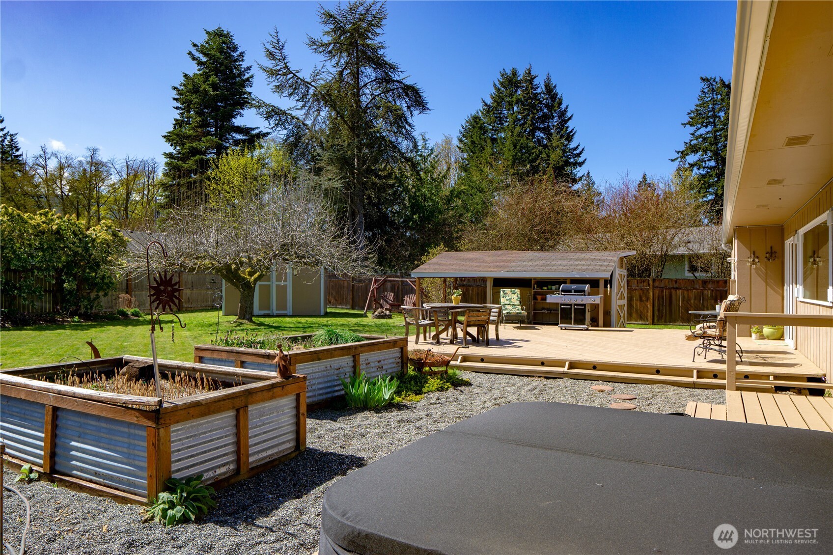 310 E Hillcrest Drive , Port Angeles, WA 98362