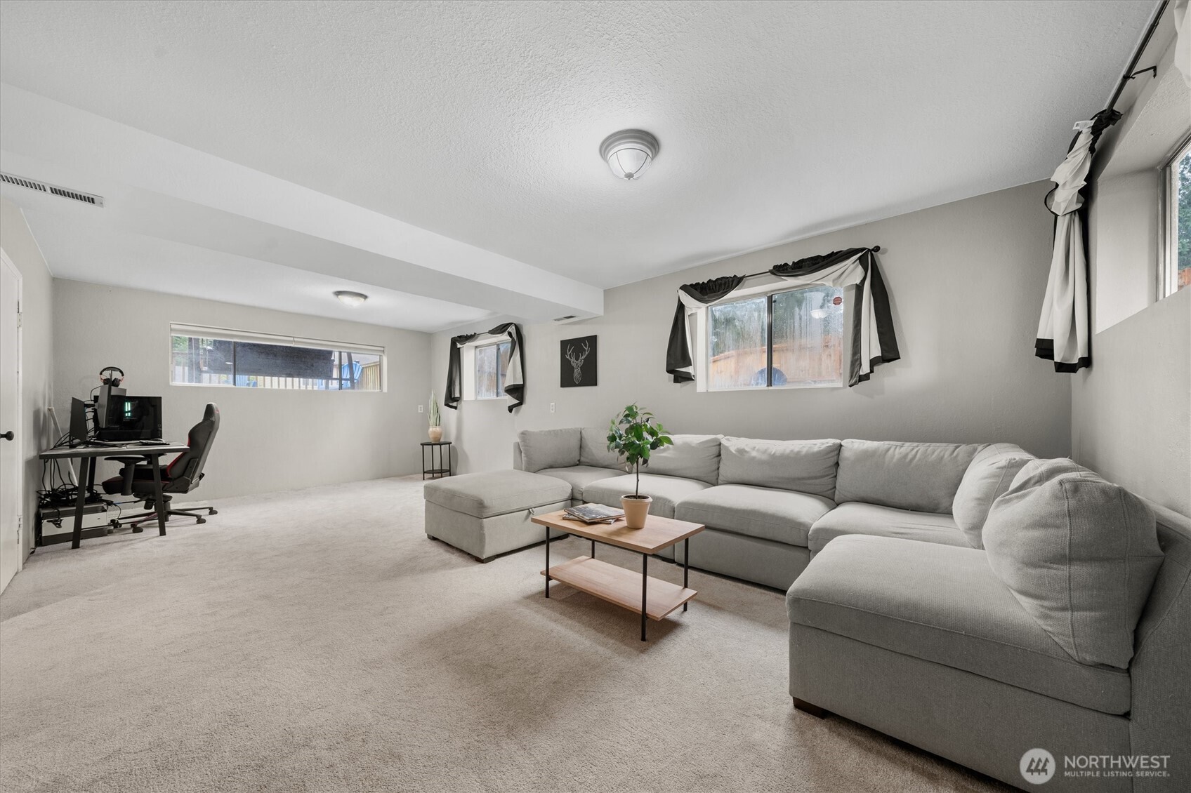 32917 33rd Ave SW, Federal Way, WA 98023