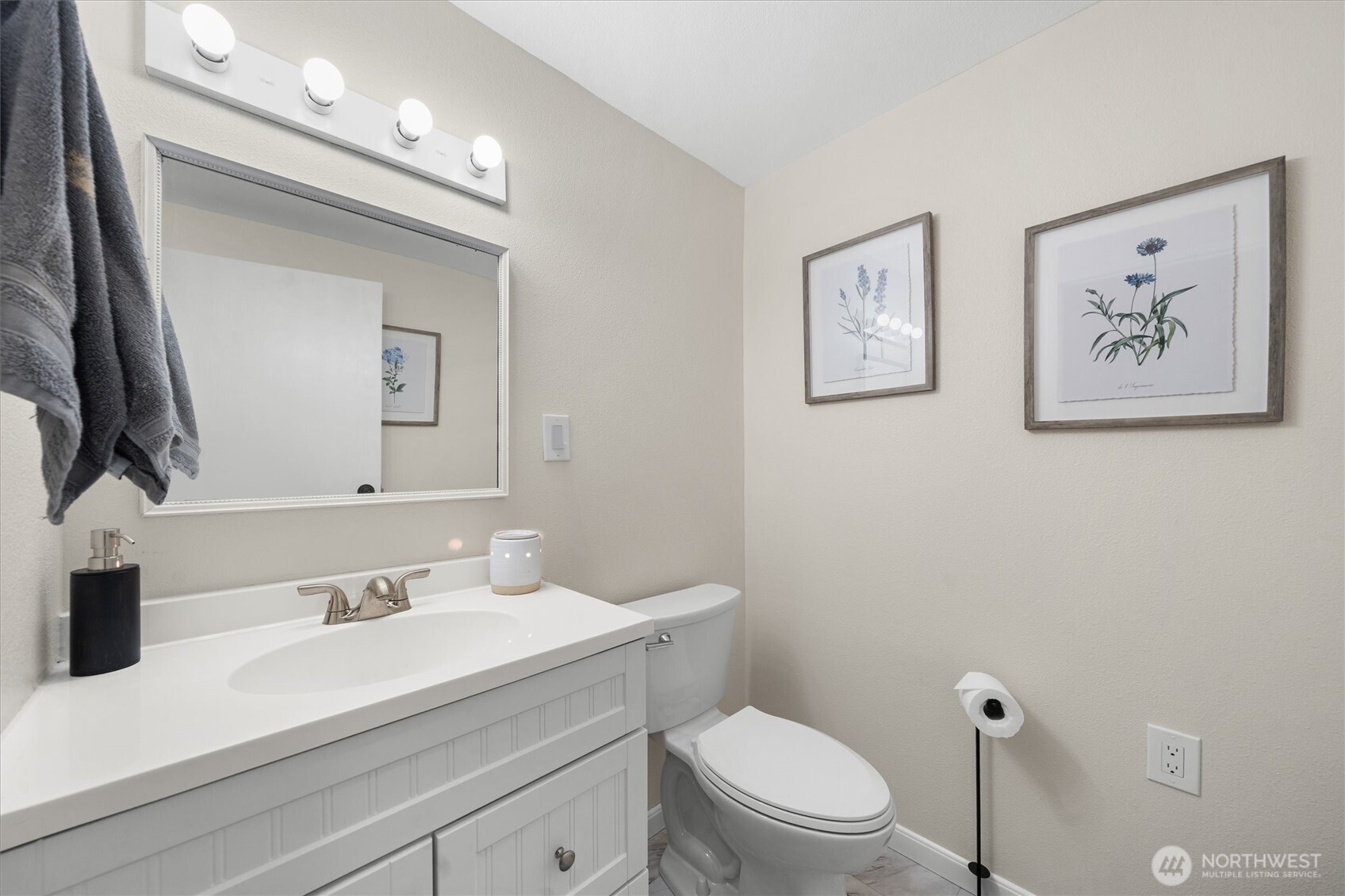 32917 33rd Ave SW, Federal Way, WA 98023