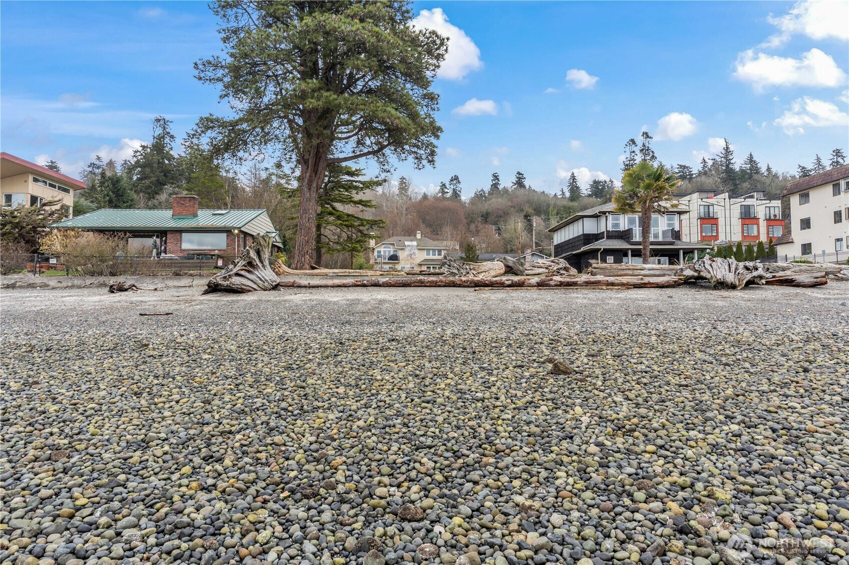 702 S 280th St , Des Moines, WA 98198