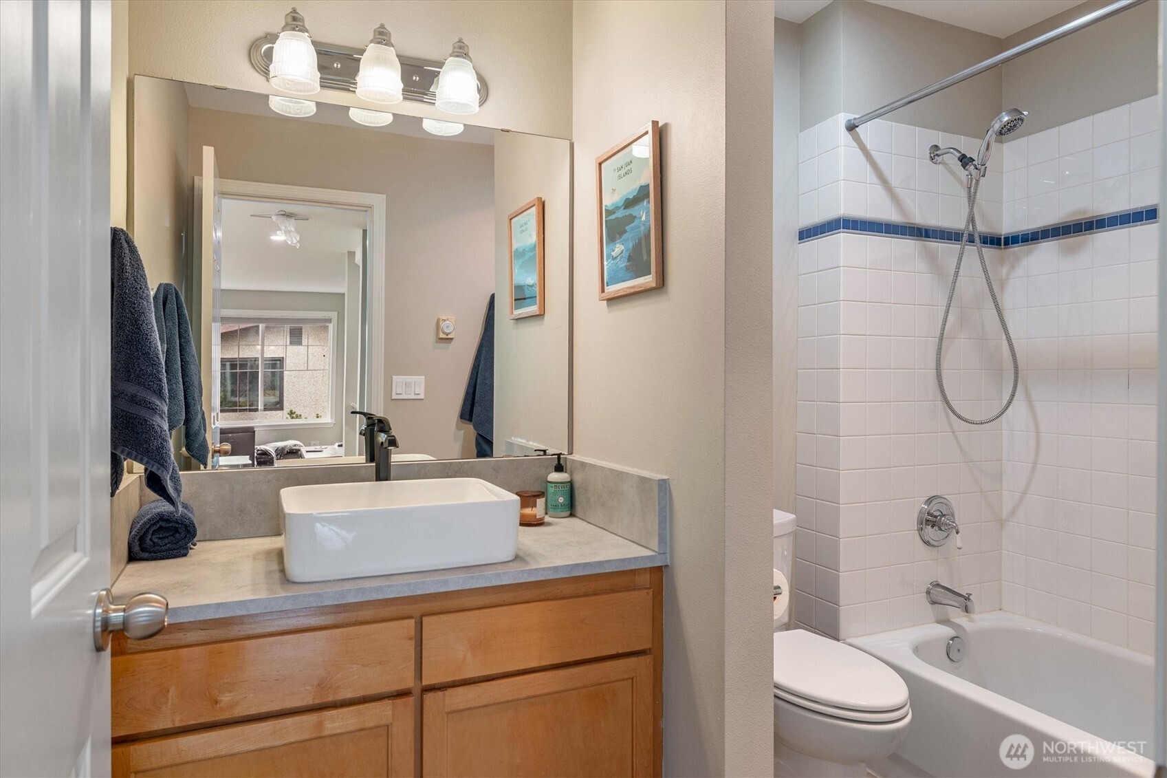 2641 NW 57th Street #Unit A, Seattle, WA 98107