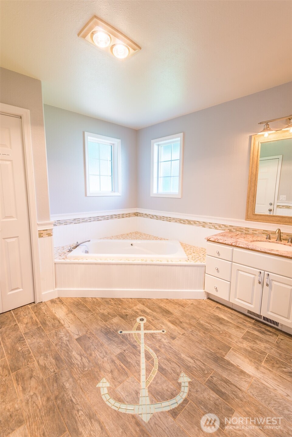 2909 E Defrang Street , Port Angeles, WA 98362