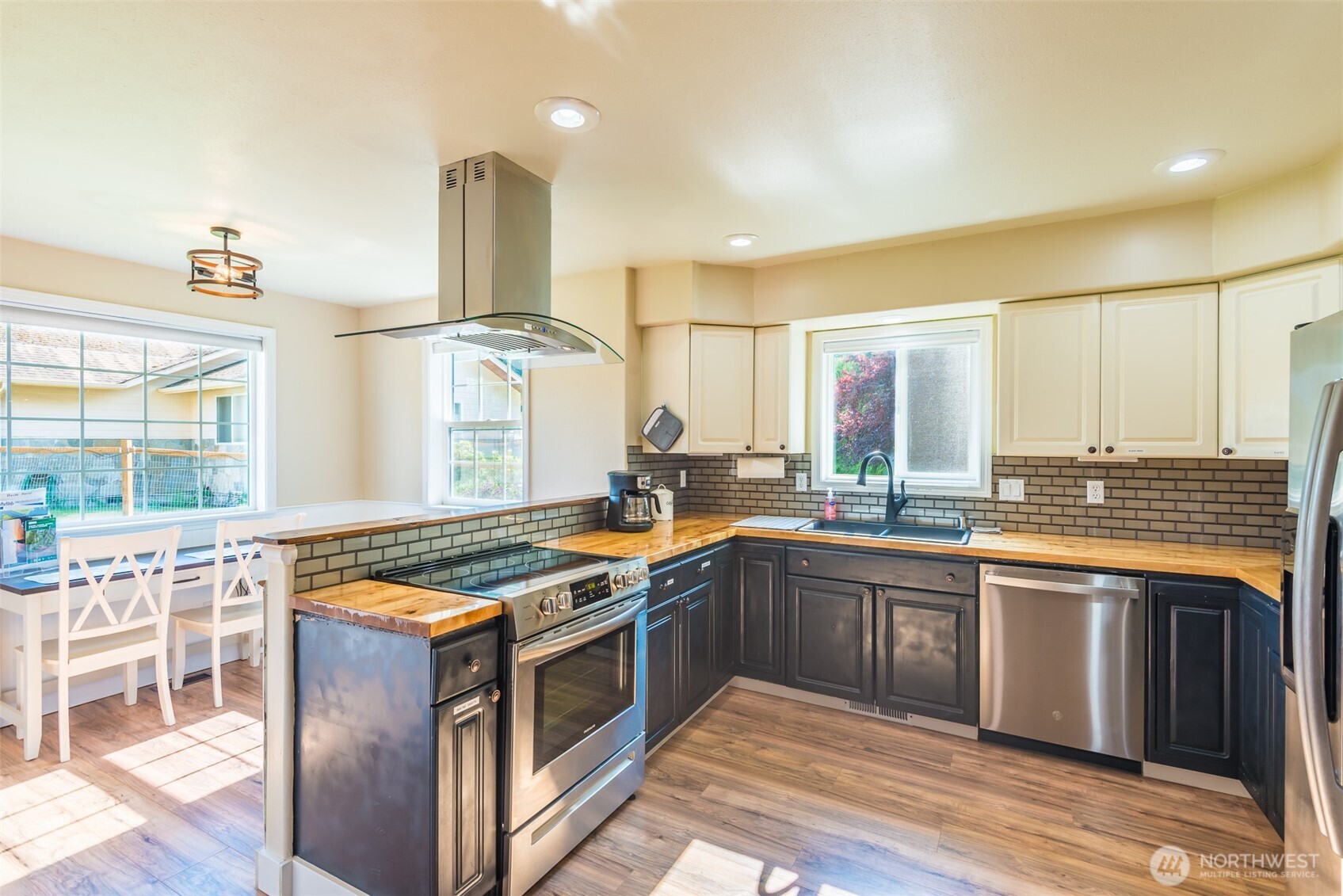 2909 E Defrang Street , Port Angeles, WA 98362