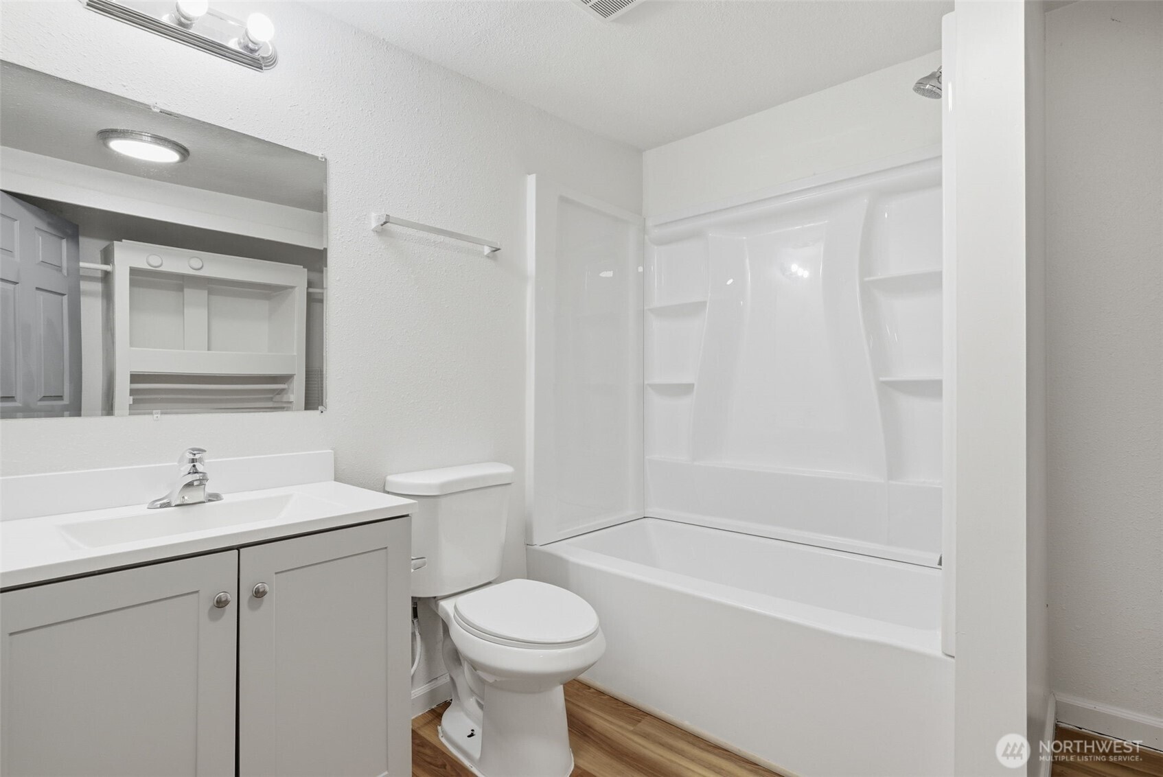 11851 SE 170th Place , Renton, WA 98058