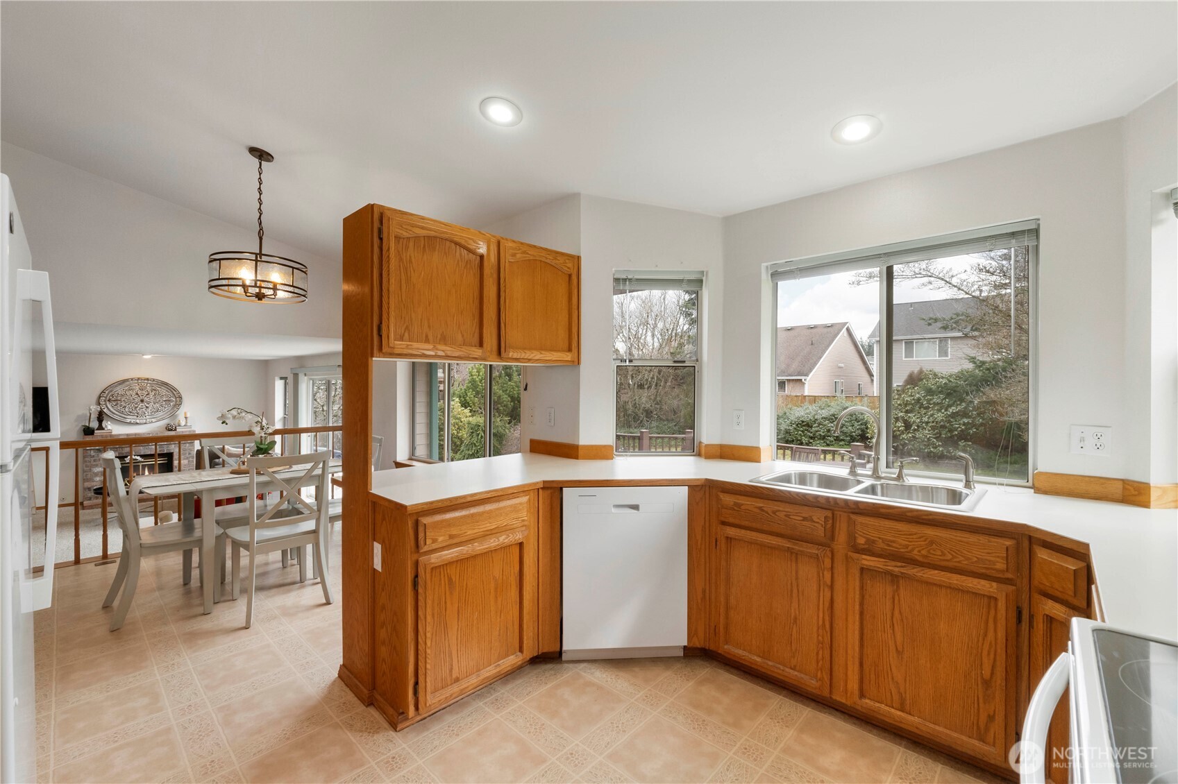 28120 236th Avenue SE, Maple Valley, WA 98038