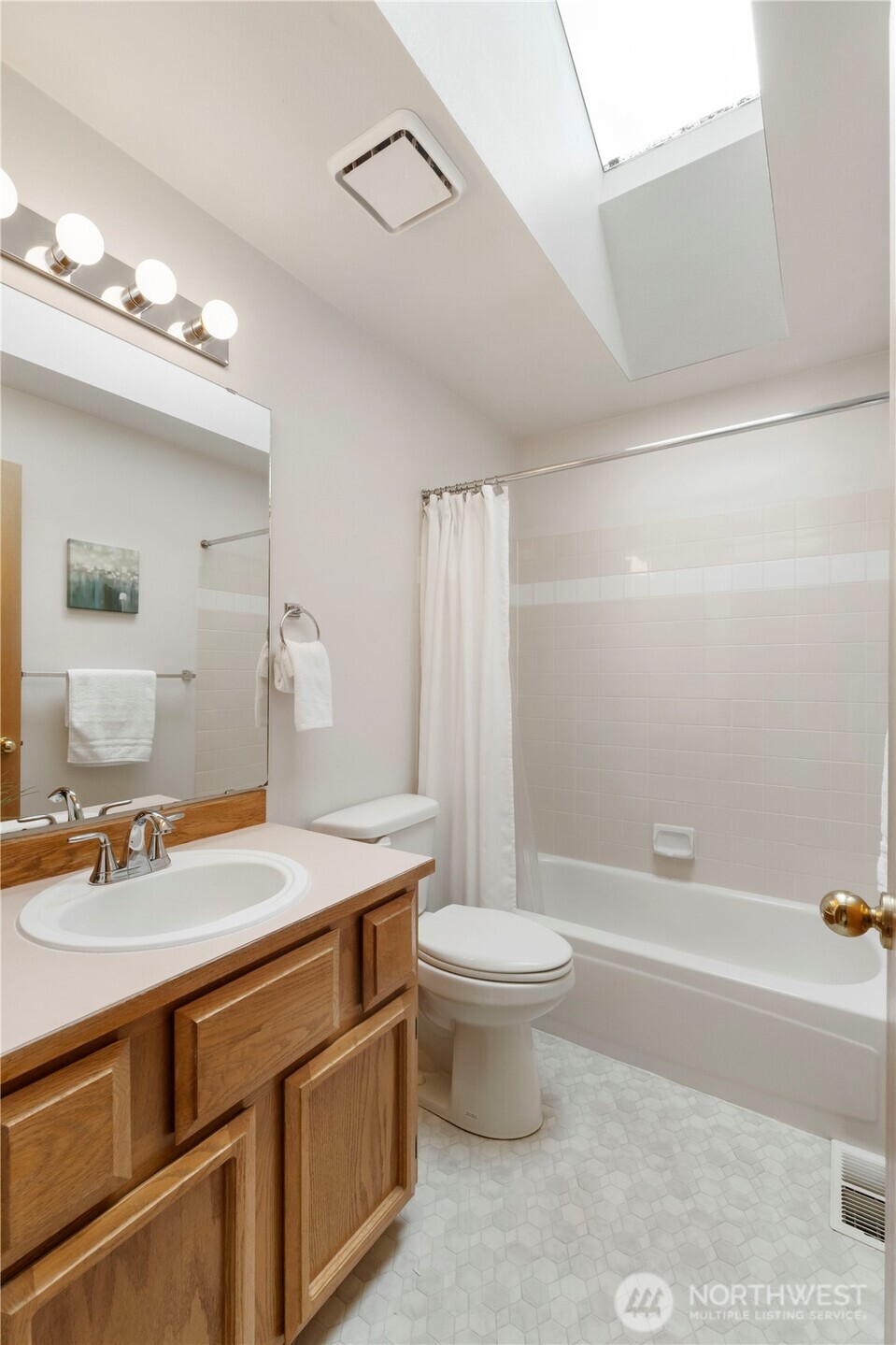 28120 236th Avenue SE, Maple Valley, WA 98038