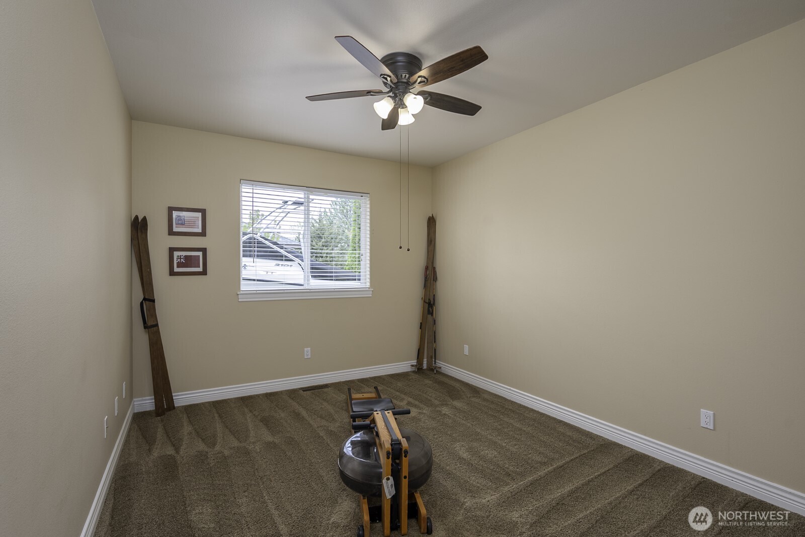 907 S Sand Dune Road , Moses Lake, WA 98837