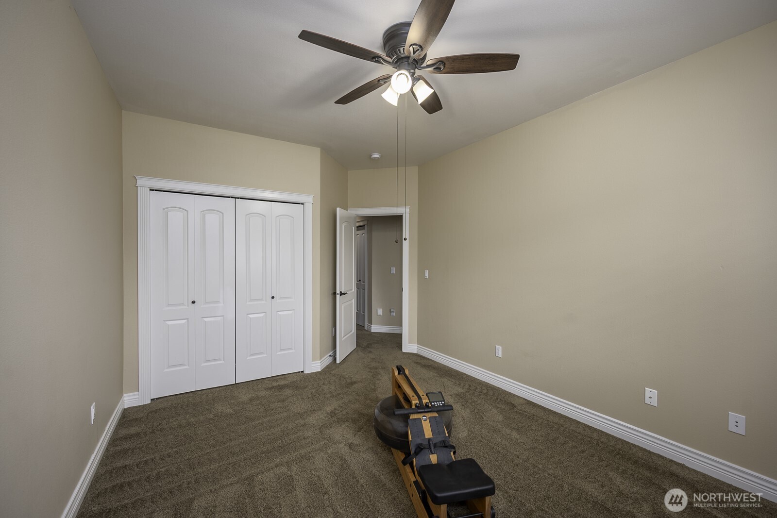907 S Sand Dune Road , Moses Lake, WA 98837