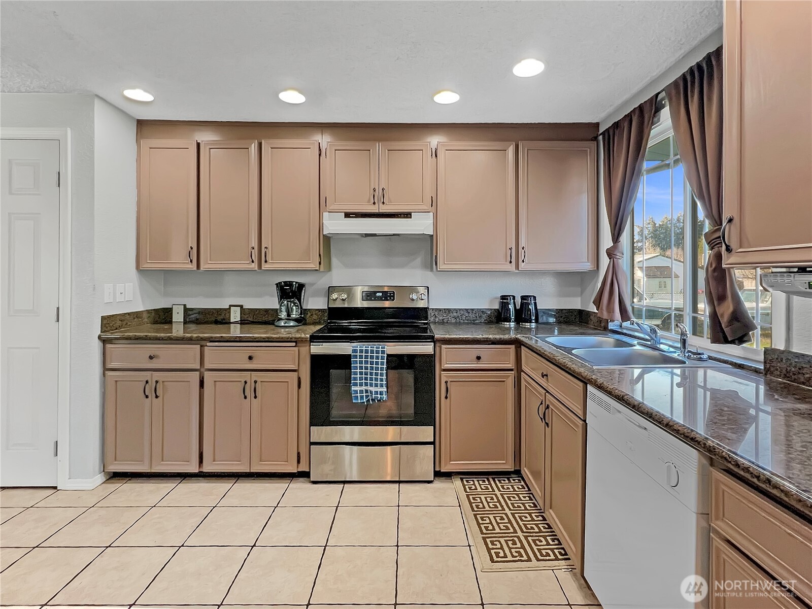 1209 132nd Street S, Tacoma, WA 98444