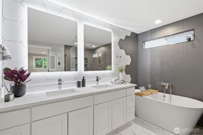 18712 41 Place W, Lynnwood, WA 98037 - Photo 18