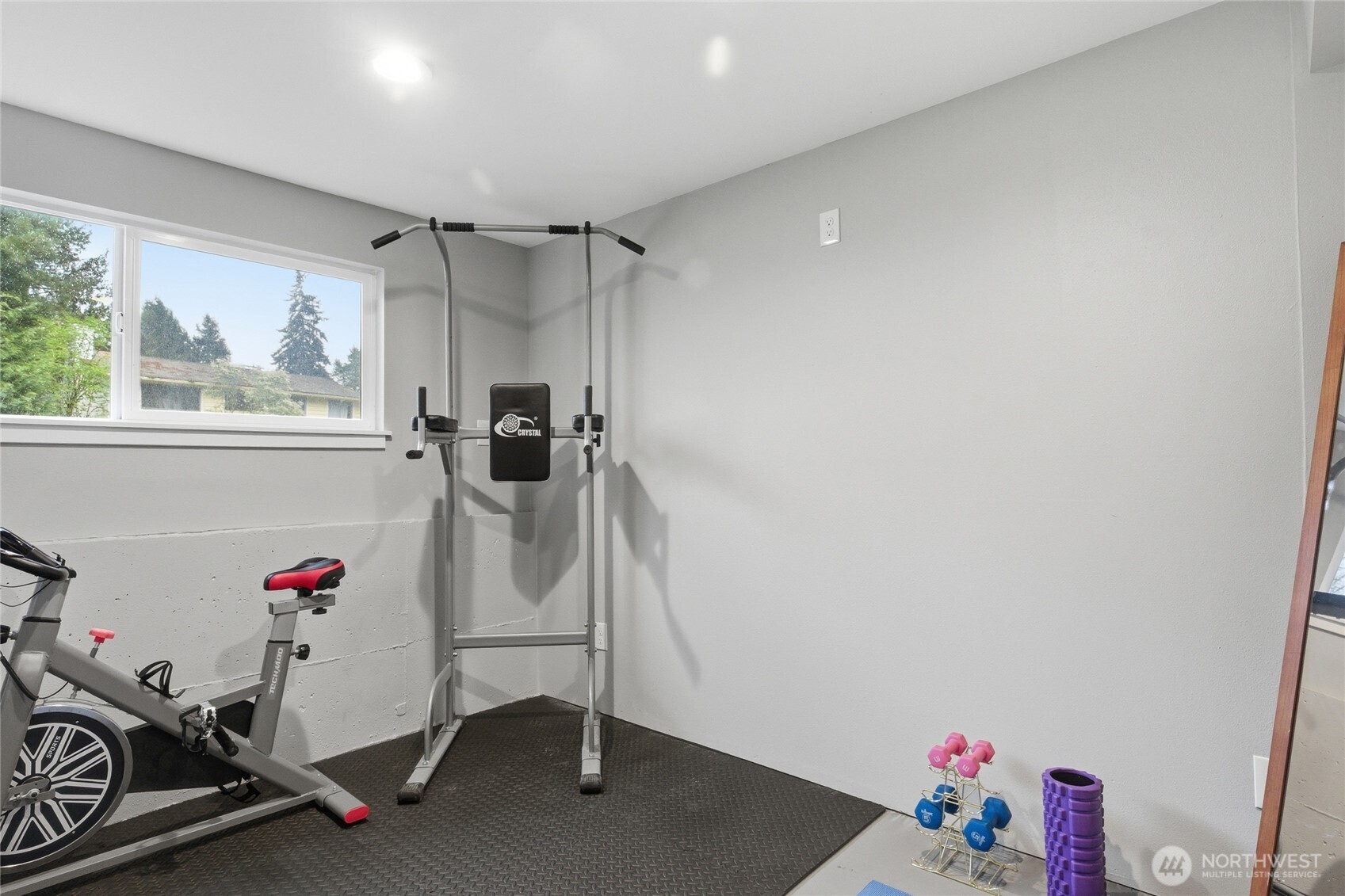18712 41 Place W, Lynnwood, WA 98037