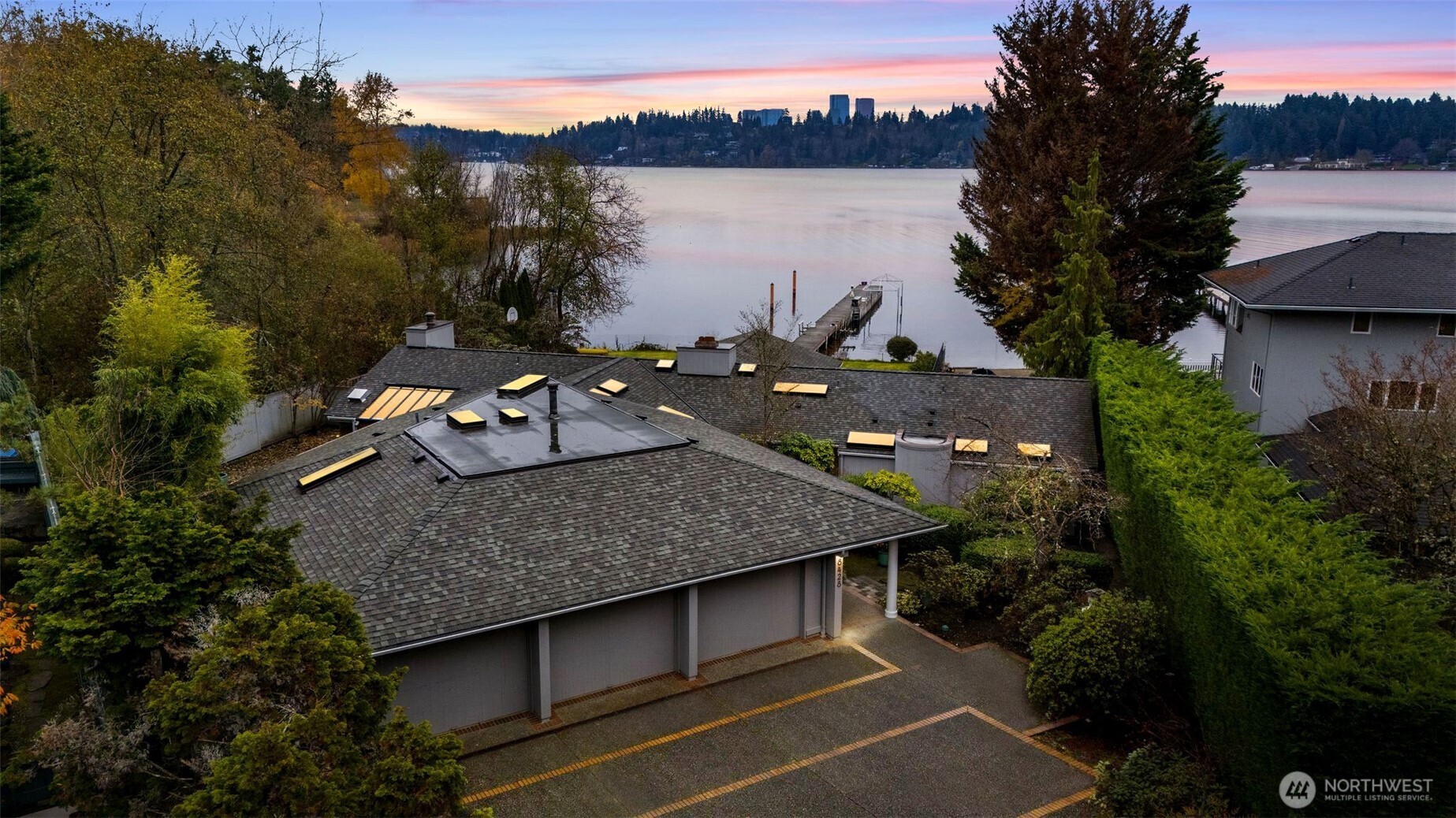 8428 N Mercer Way , Mercer Island, WA 98040-3134