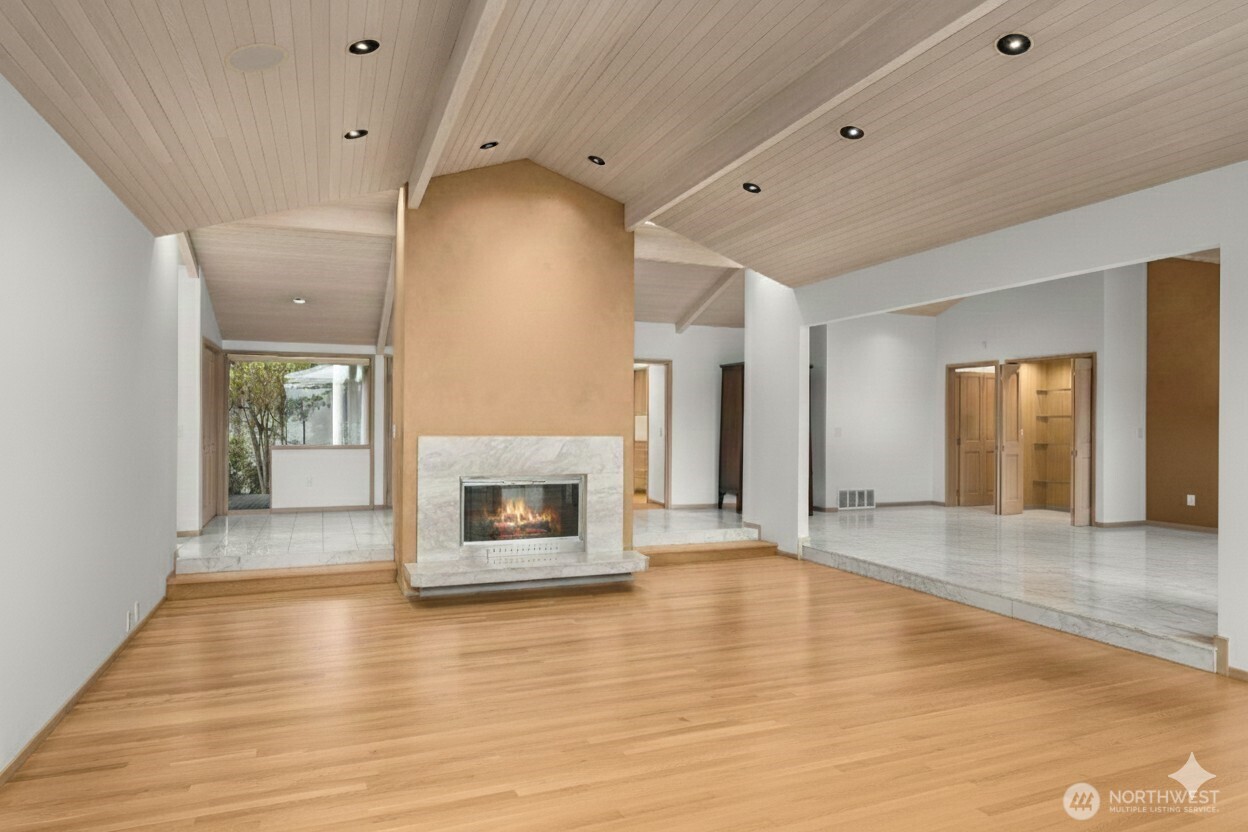 8428 N Mercer Way , Mercer Island, WA 98040-3134