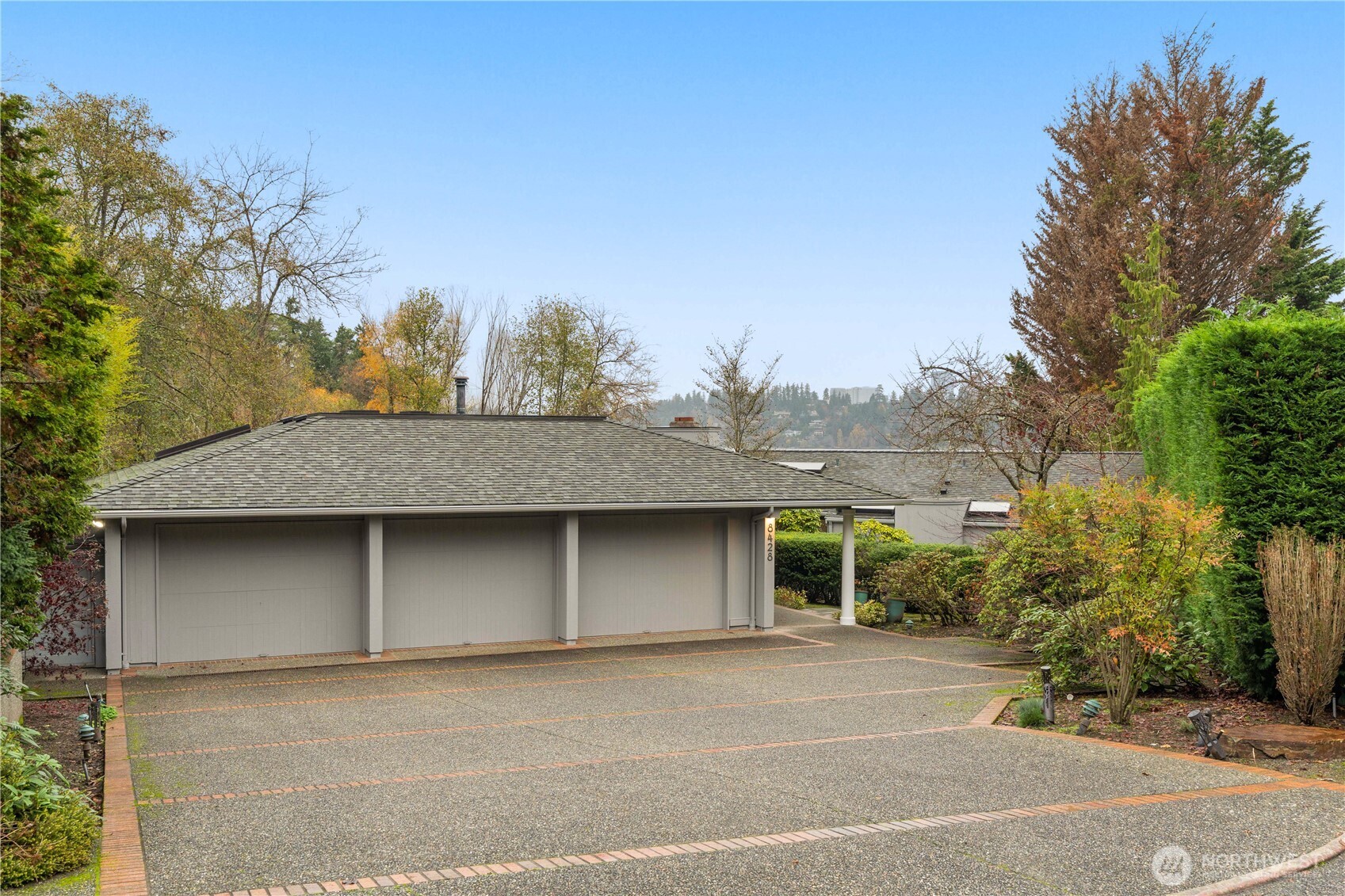 8428 N Mercer Way , Mercer Island, WA 98040-3134