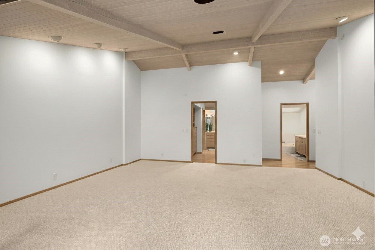 8428 N Mercer Way , Mercer Island, WA 98040-3134