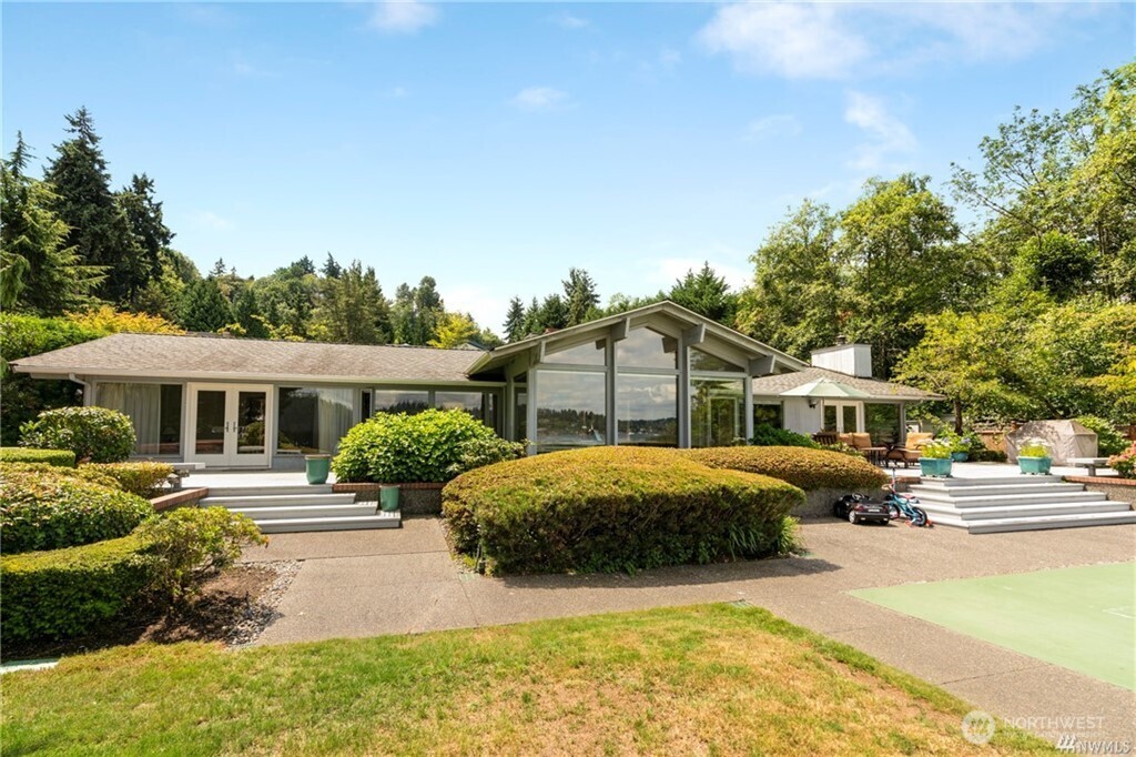 8428 N Mercer Way , Mercer Island, WA 98040-3134