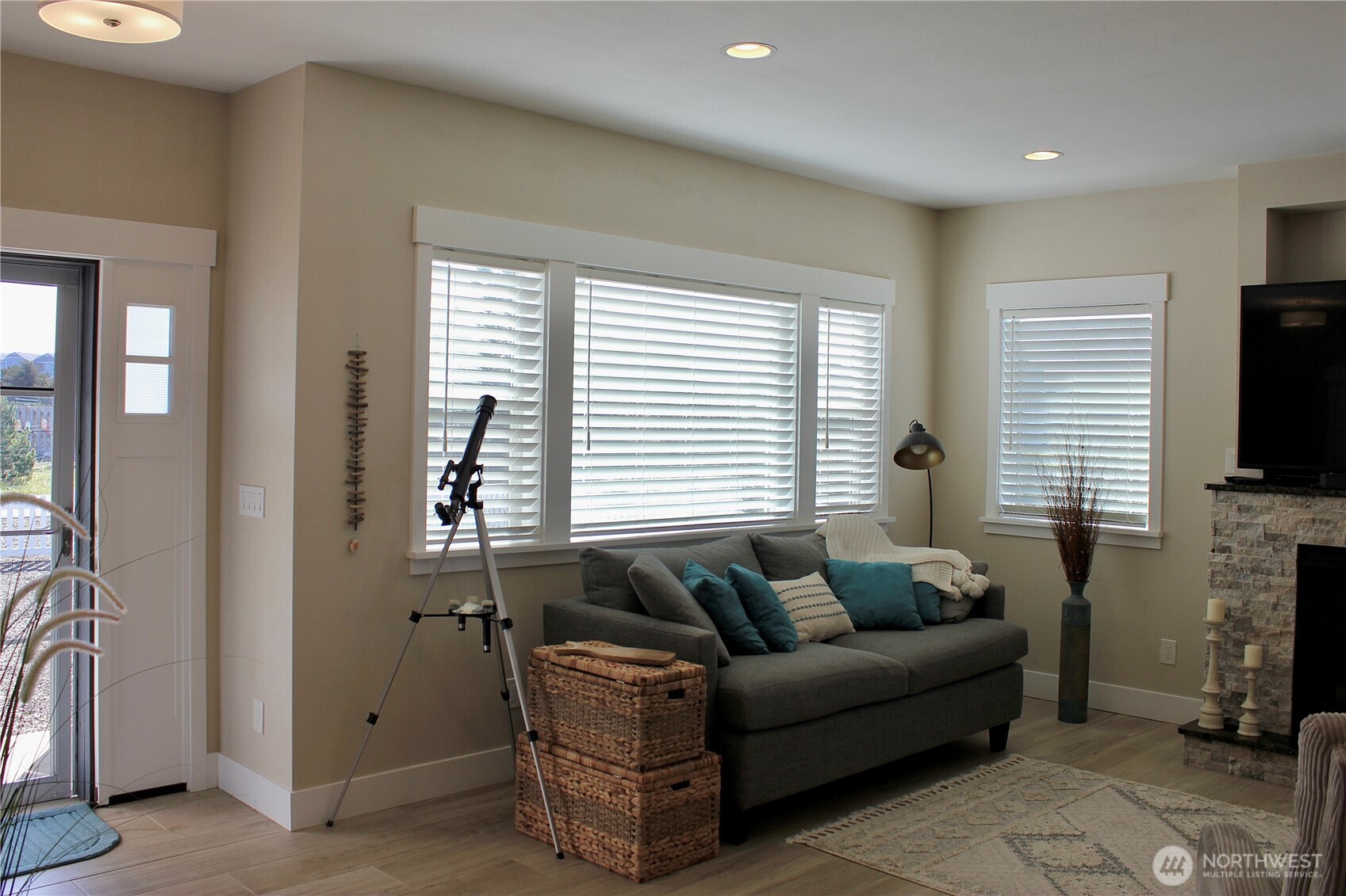 1439 Diamond Head Avenue SW, Ocean Shores, WA 98569