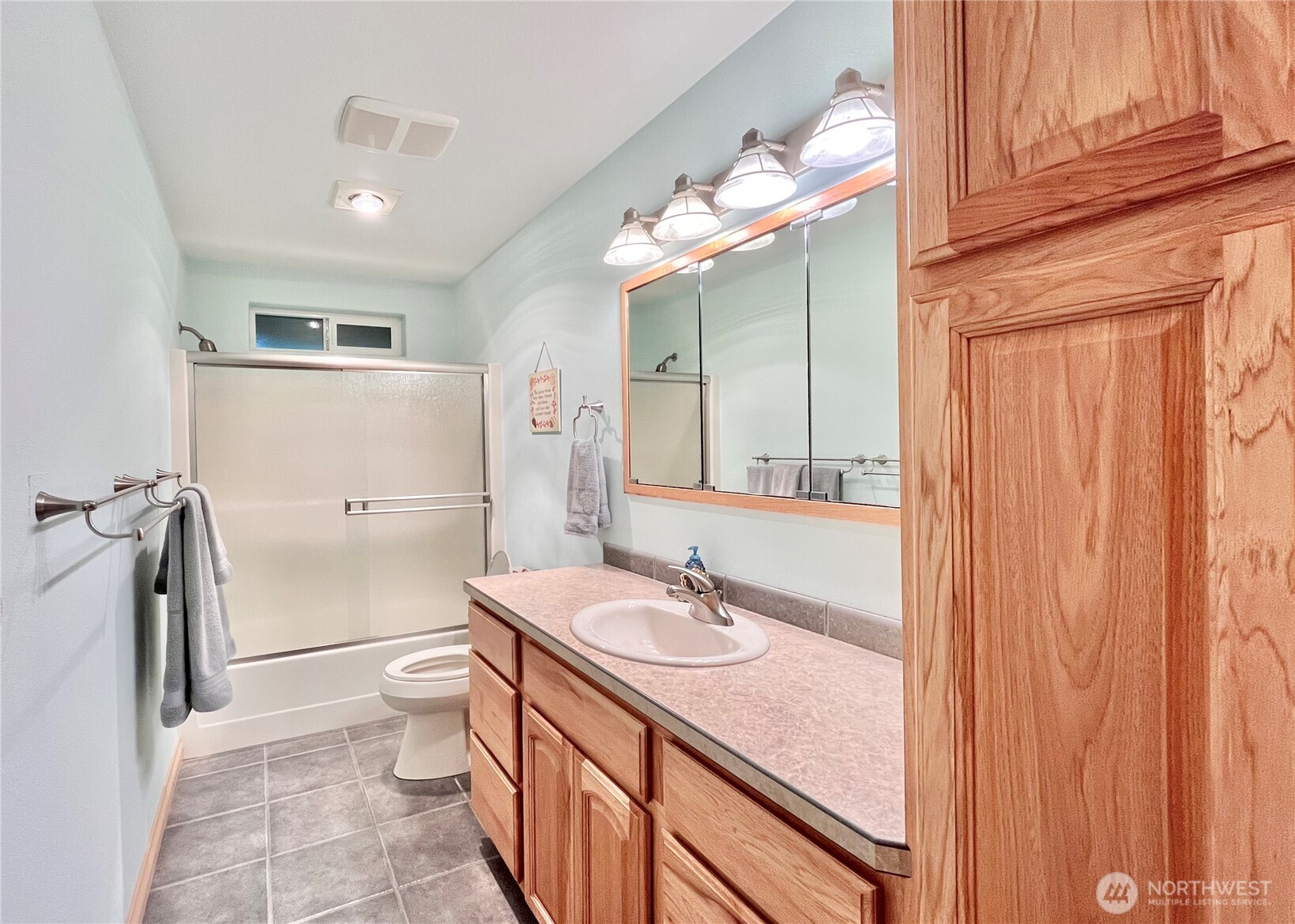 137 N Razor Clam Drive SW, Ocean Shores, WA 98569